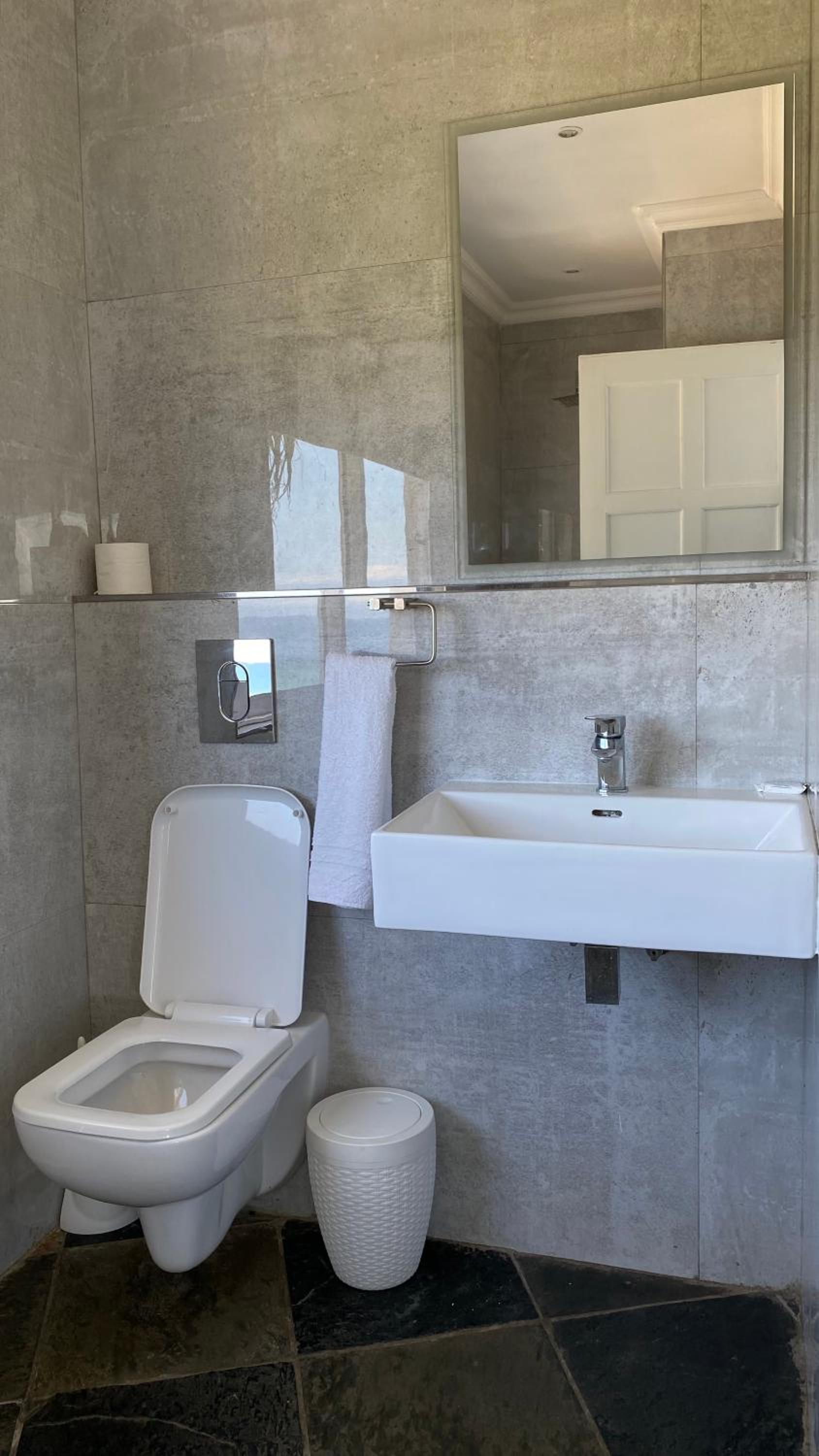 King Room with Sea View - Photo 3