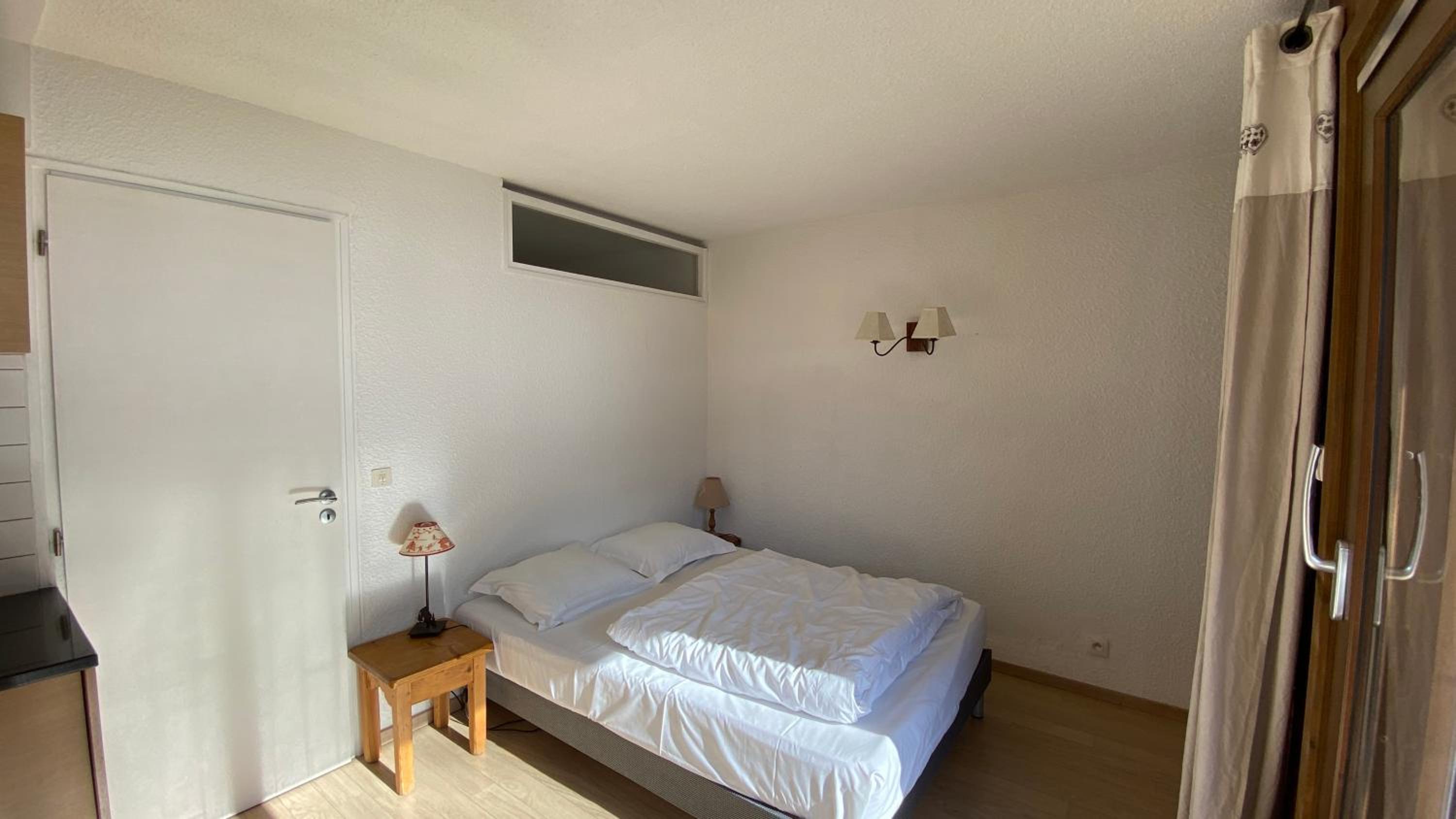 Apartment photo 2