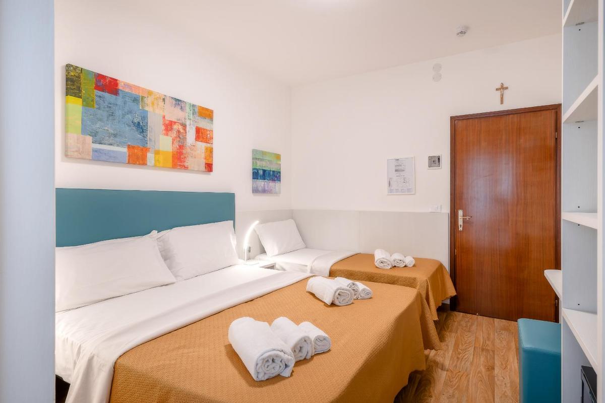 Triple Room photo 2