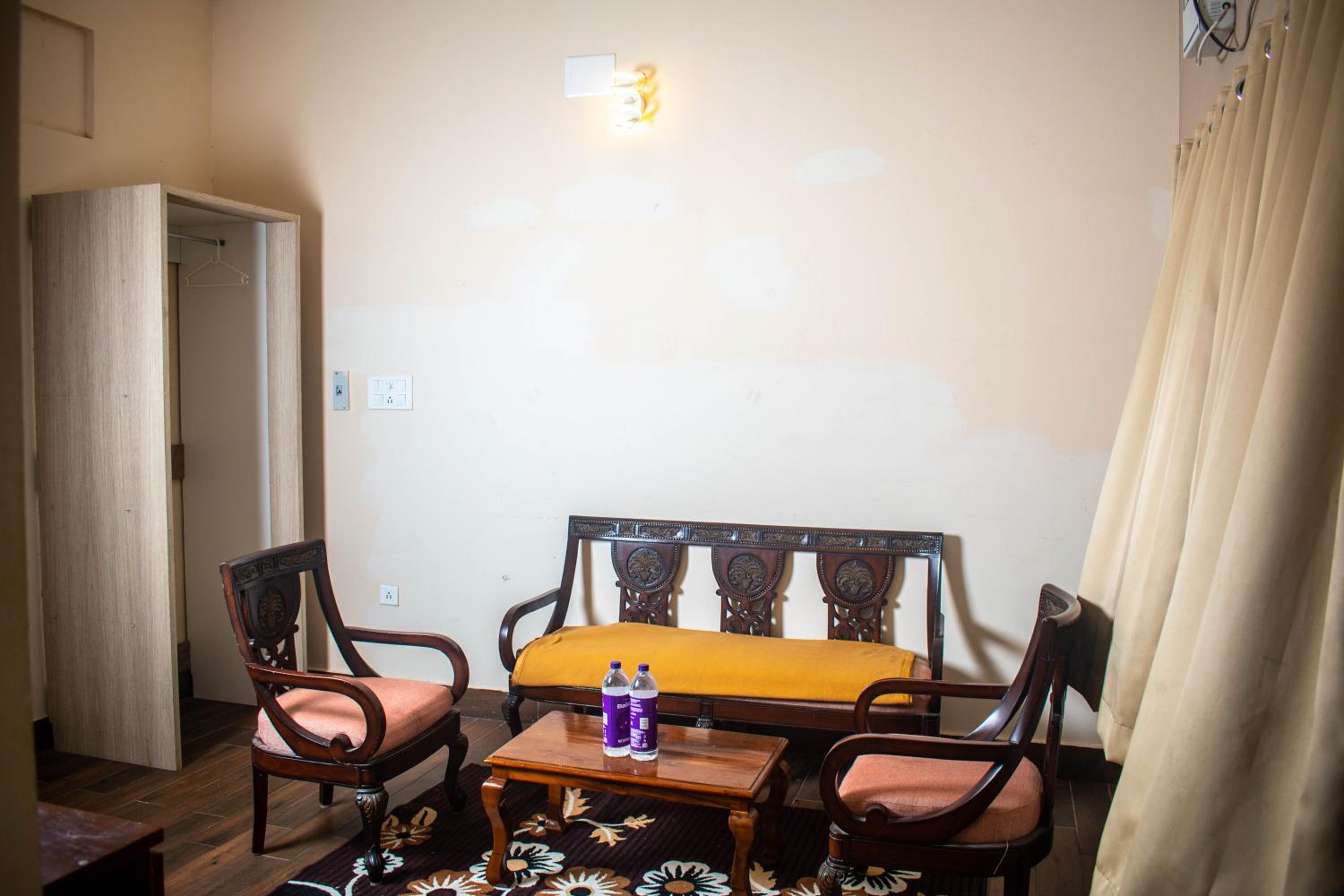 King Suite - Photo 4