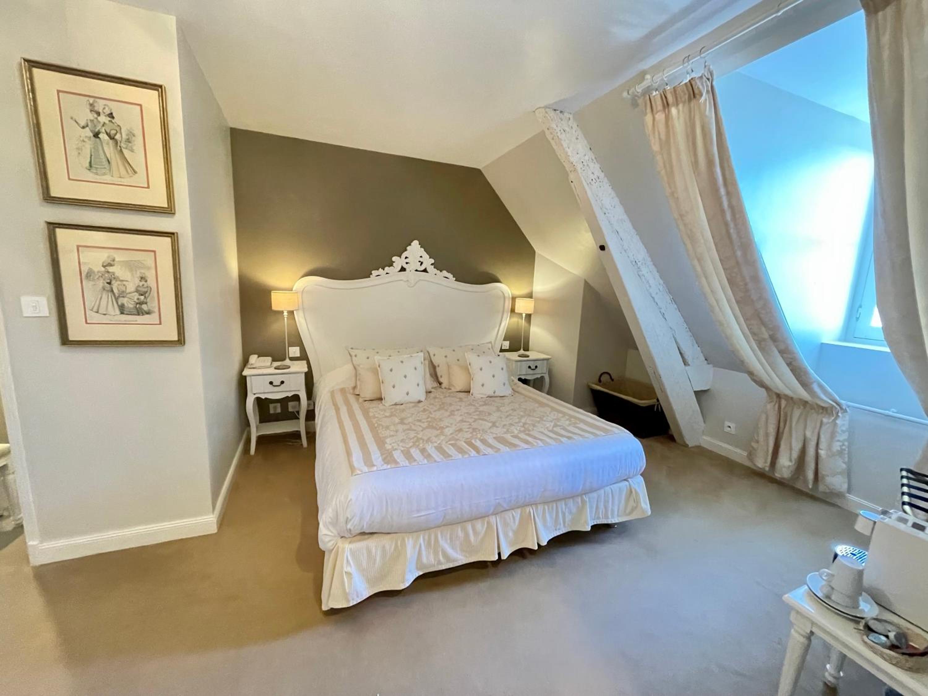 Deluxe Double Room - Photo 4