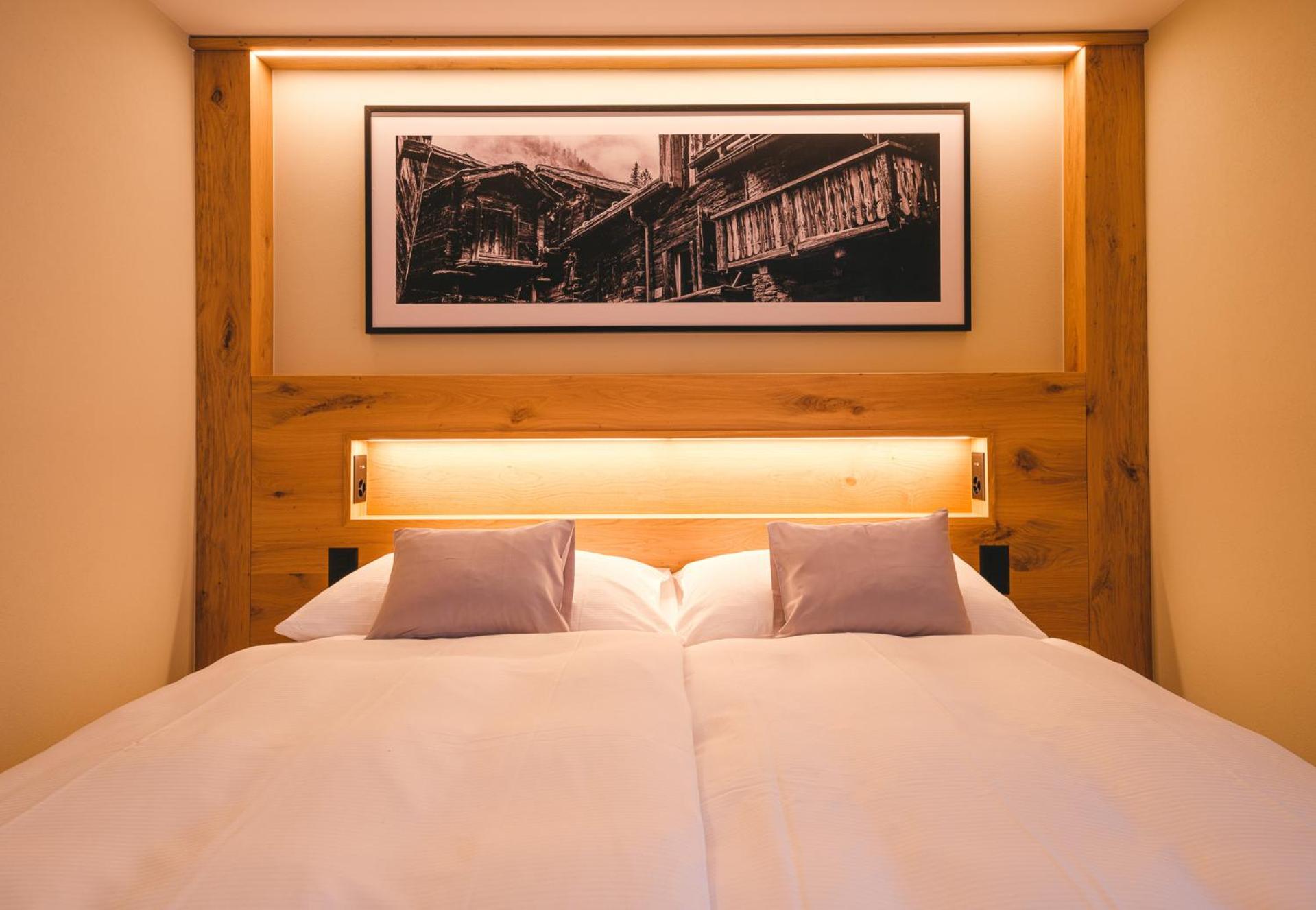Classic Double Room - Photo 17