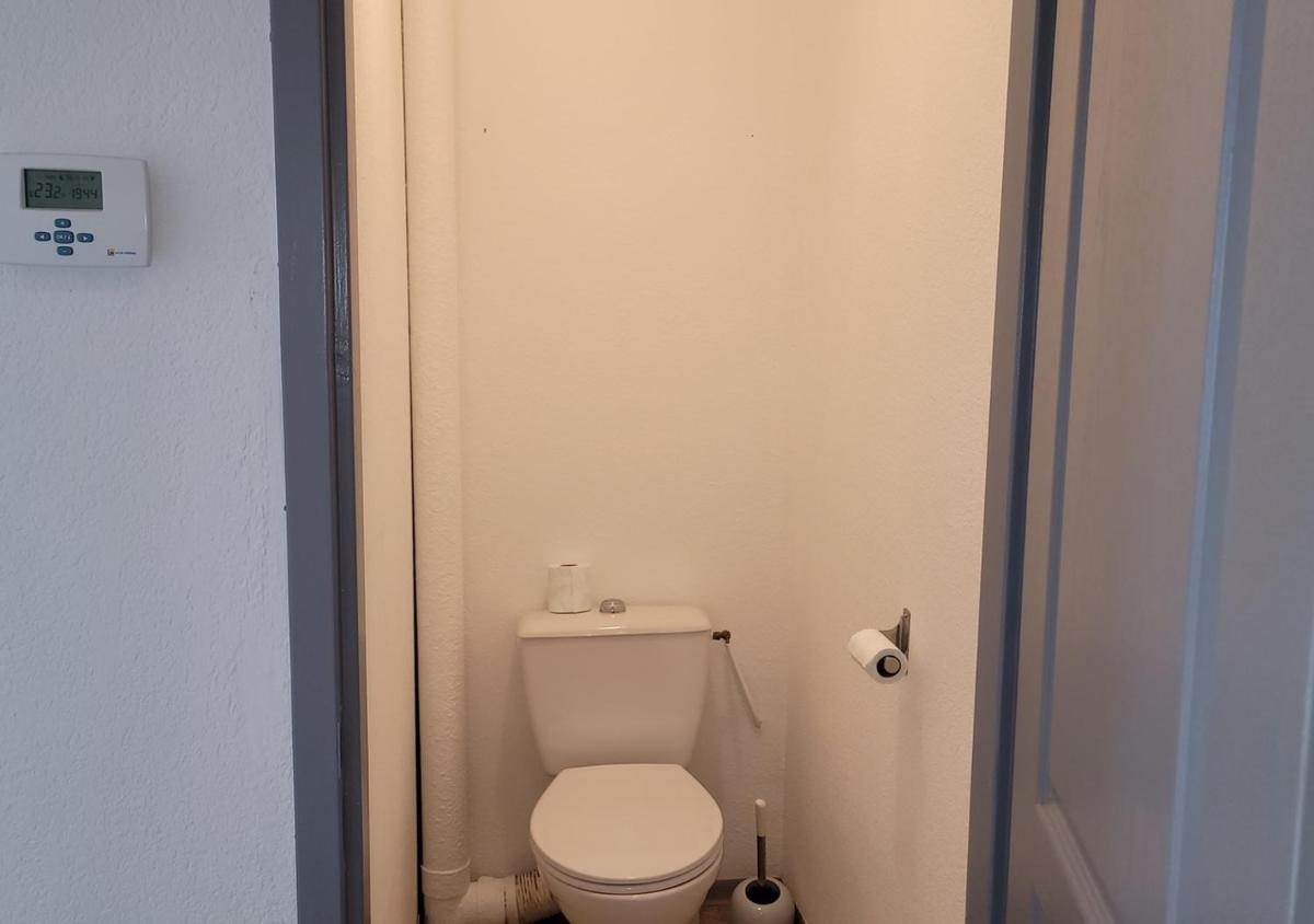 Apartment with Balcony photo 2