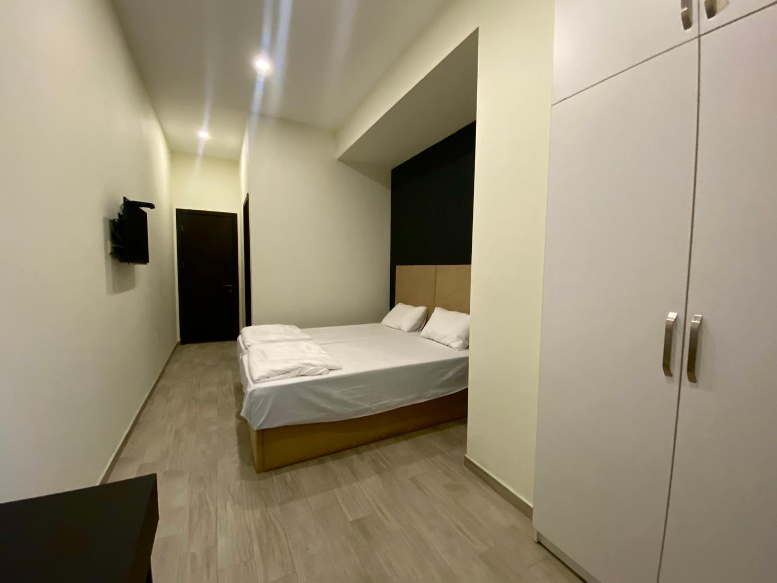 Deluxe Double Or Twin Room With City View photo 3