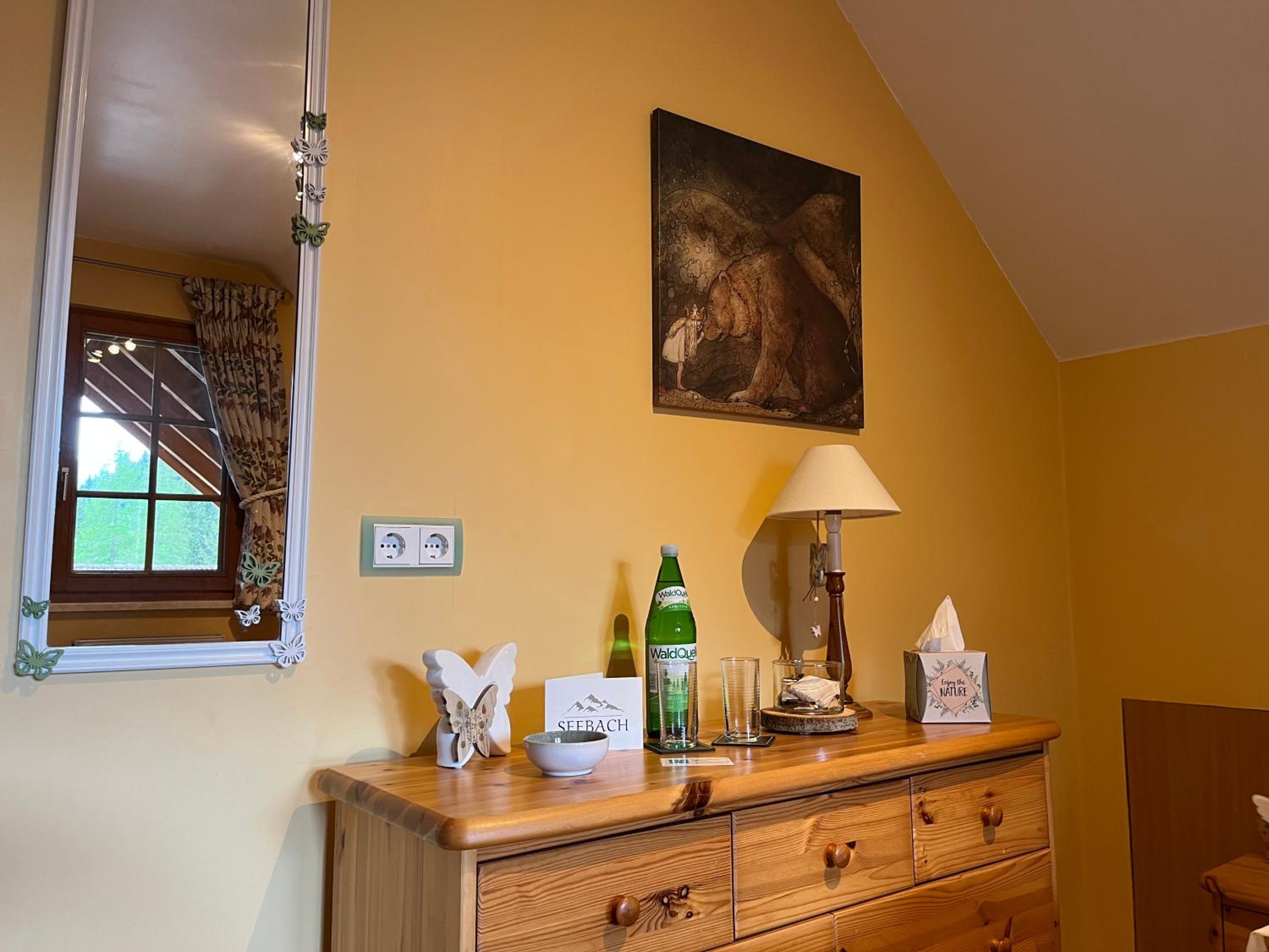 Double or Twin Room with Balcony - Photo 6