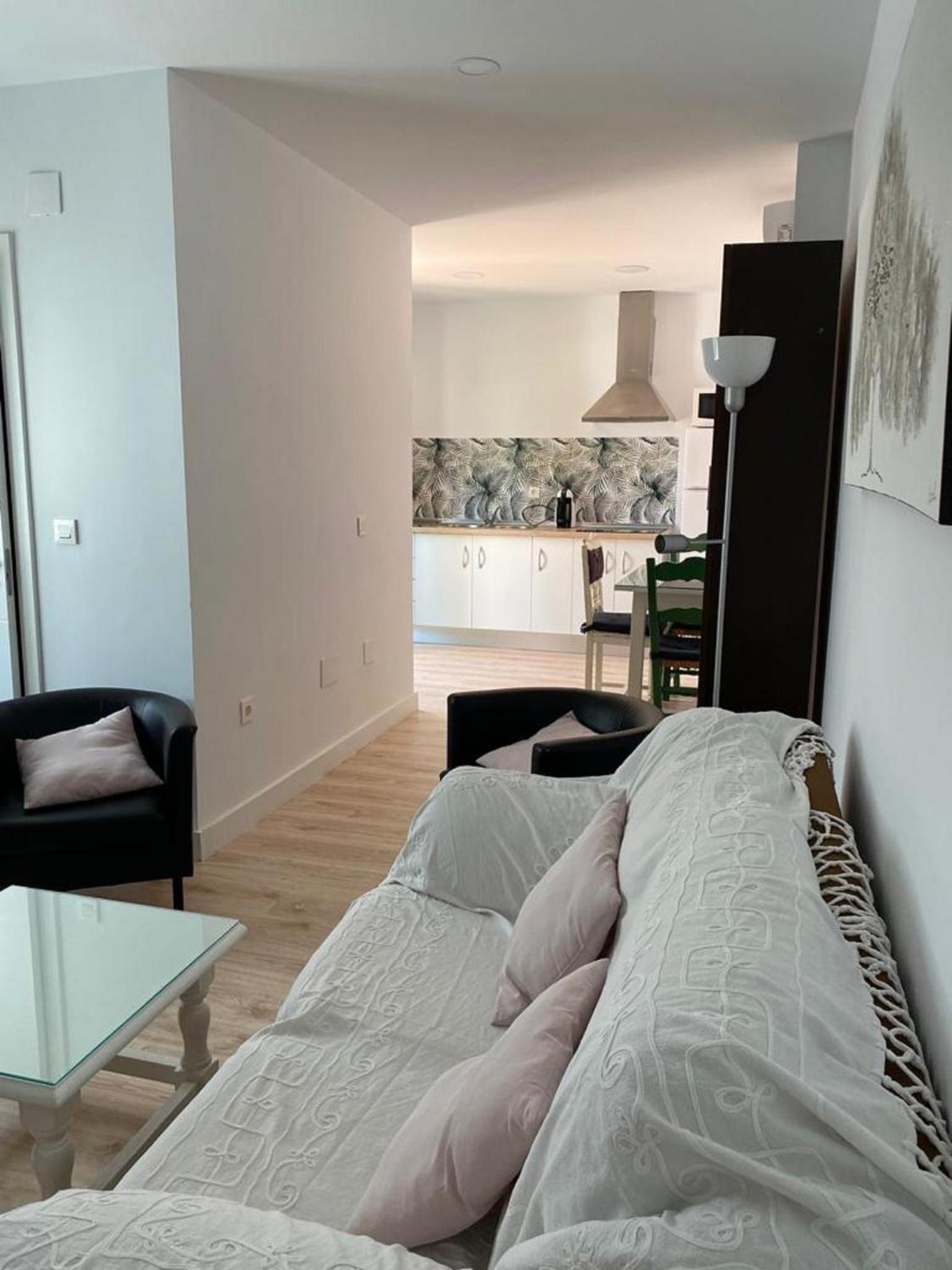 One-Bedroom Apartment photo 3