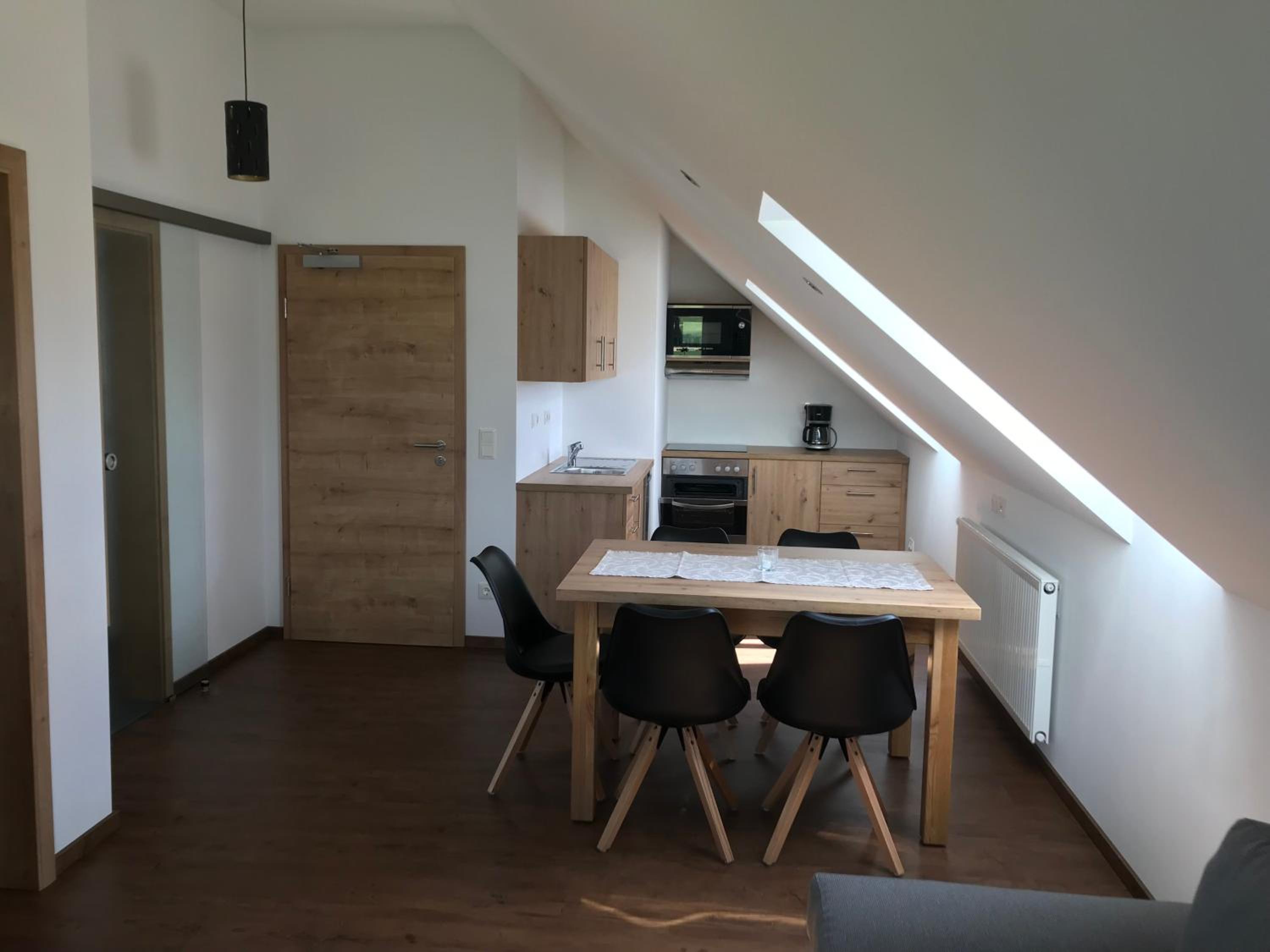 One-Bedroom Apartment - Photo 6