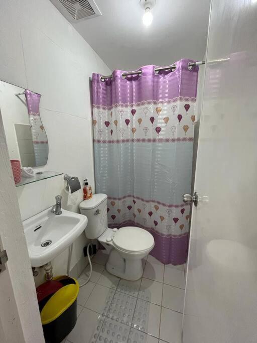 One-Bedroom House - Photo 8