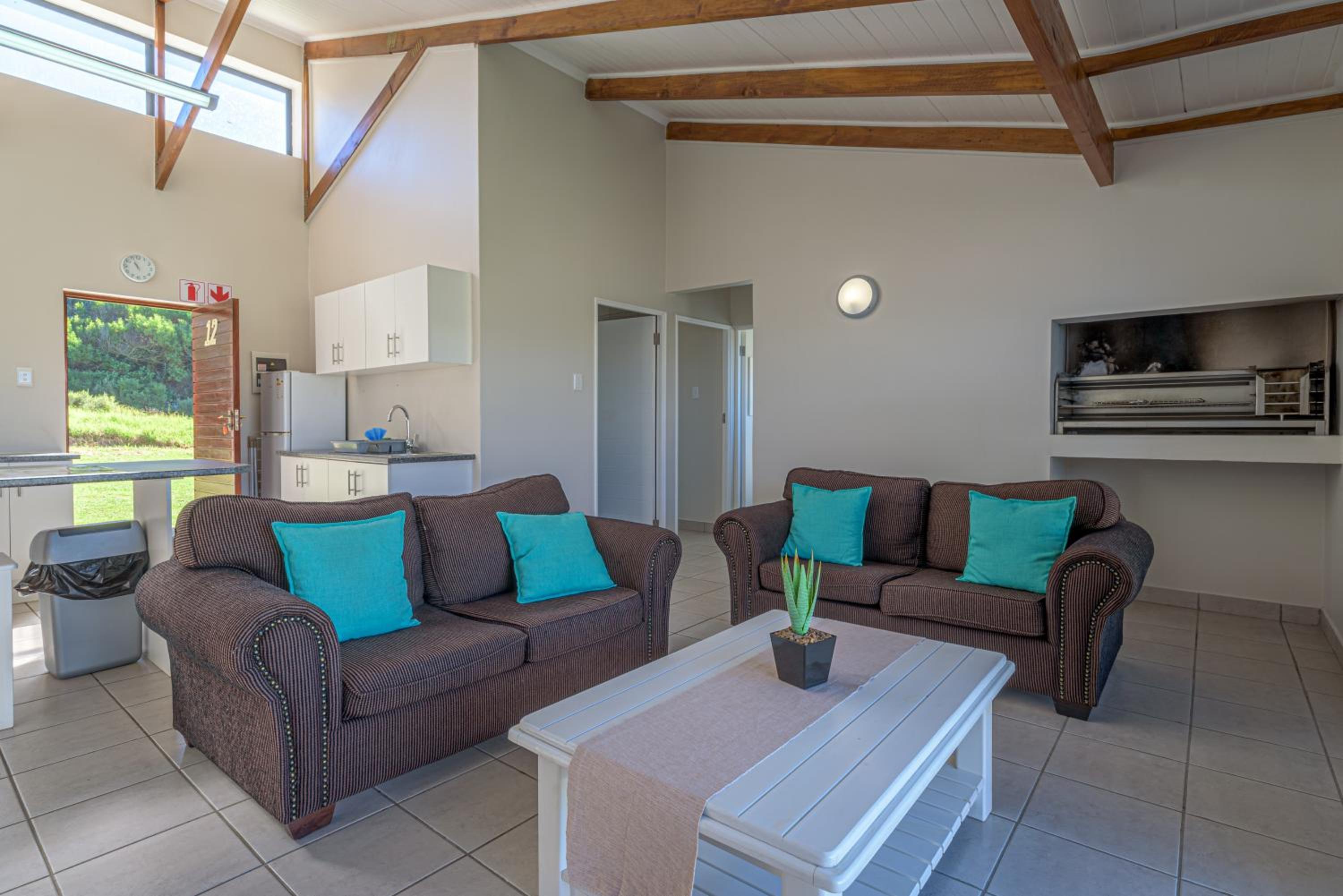 Apartment - Photo 4