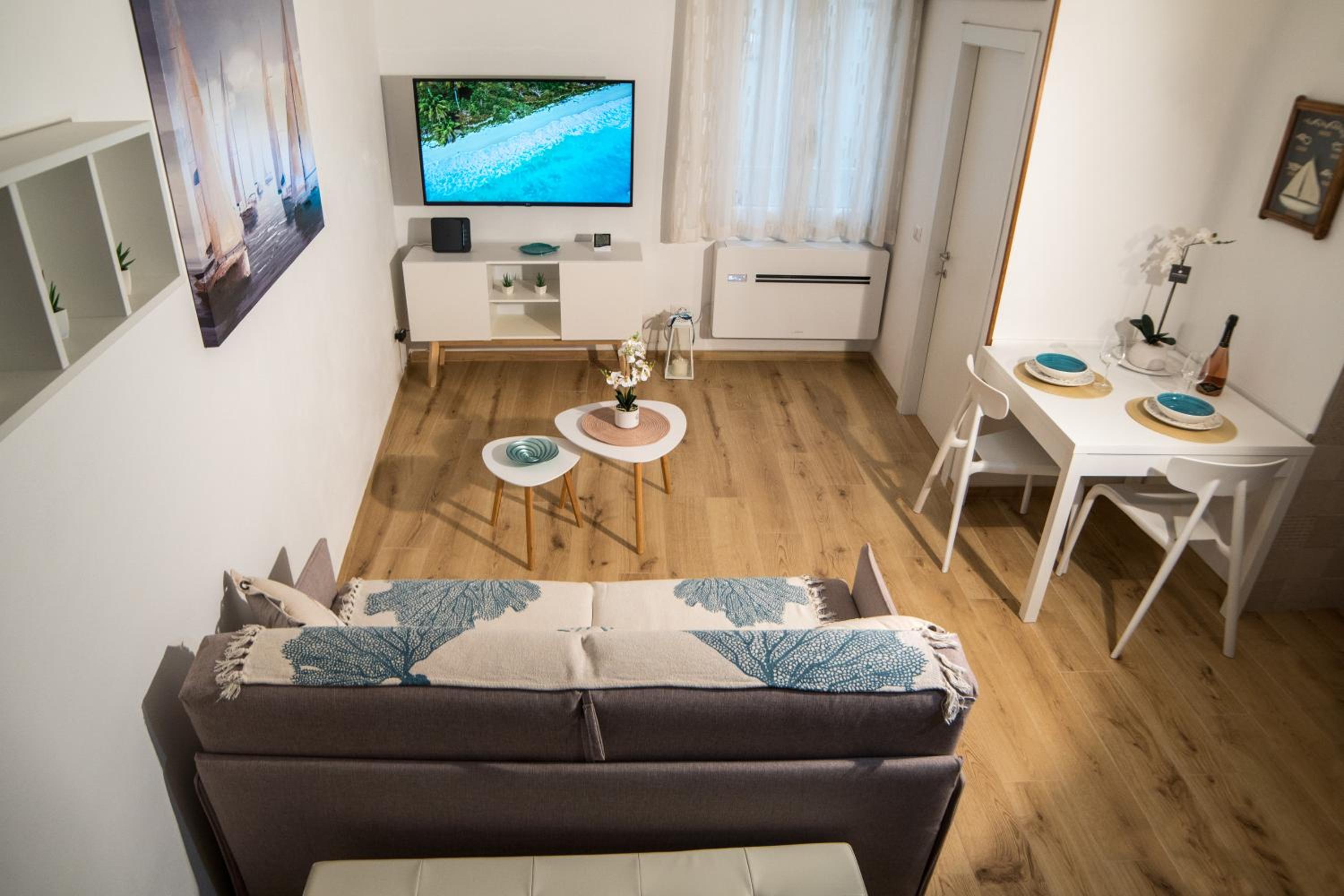 One-Bedroom House