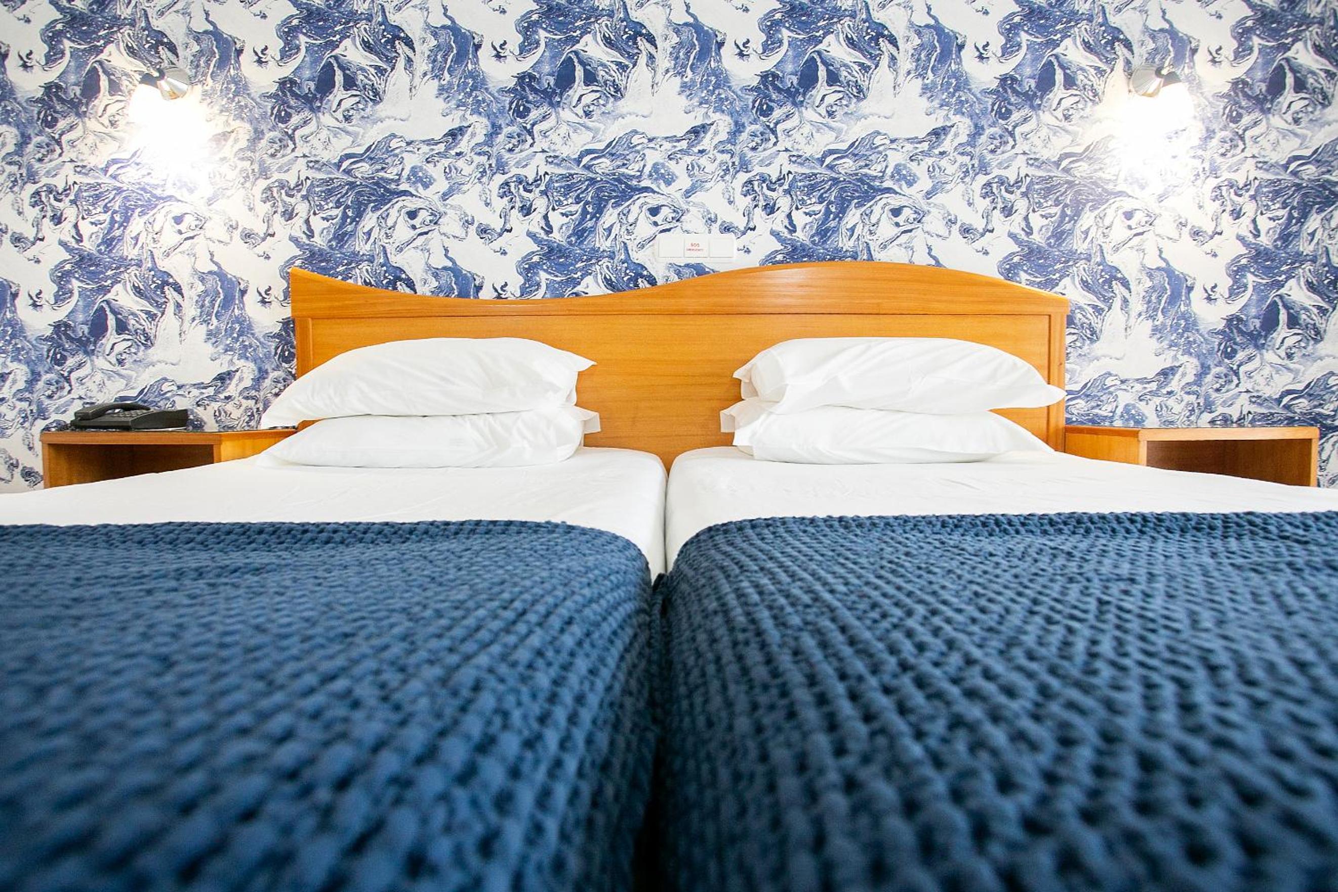 Twin Room with Partial Sea View - Photo 5