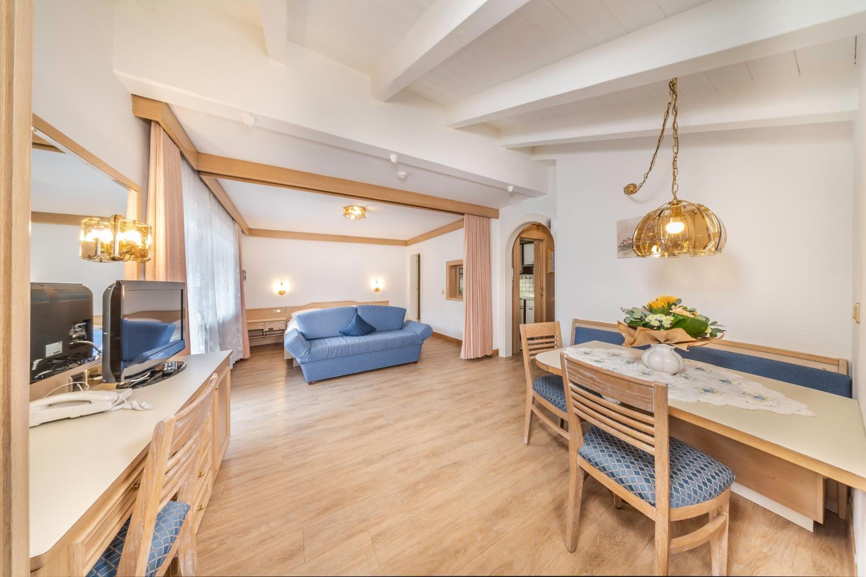 Studio Apartment
