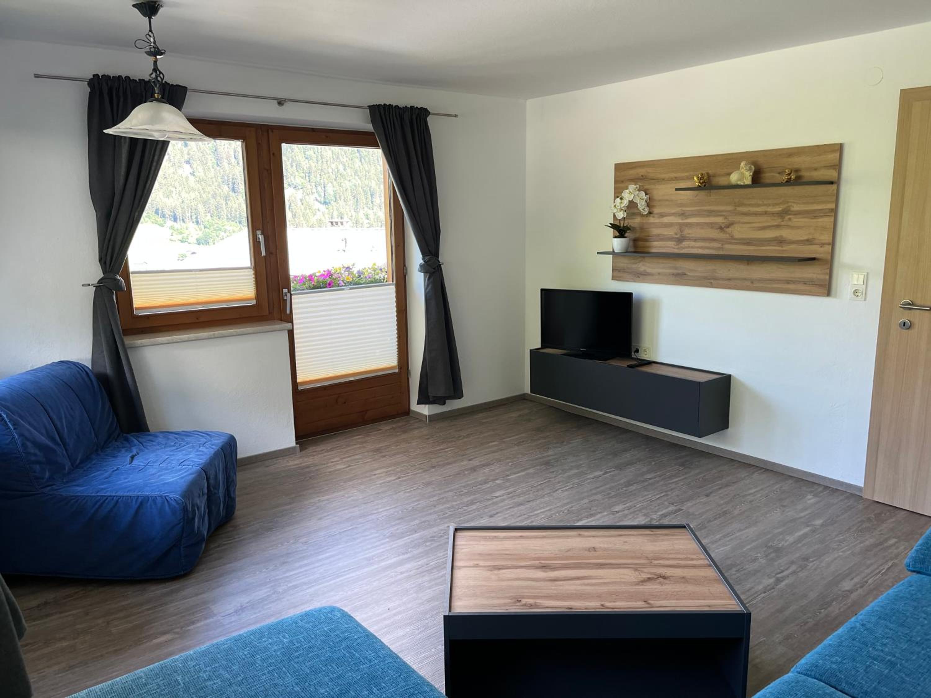 Three-Bedroom Apartment photo 1
