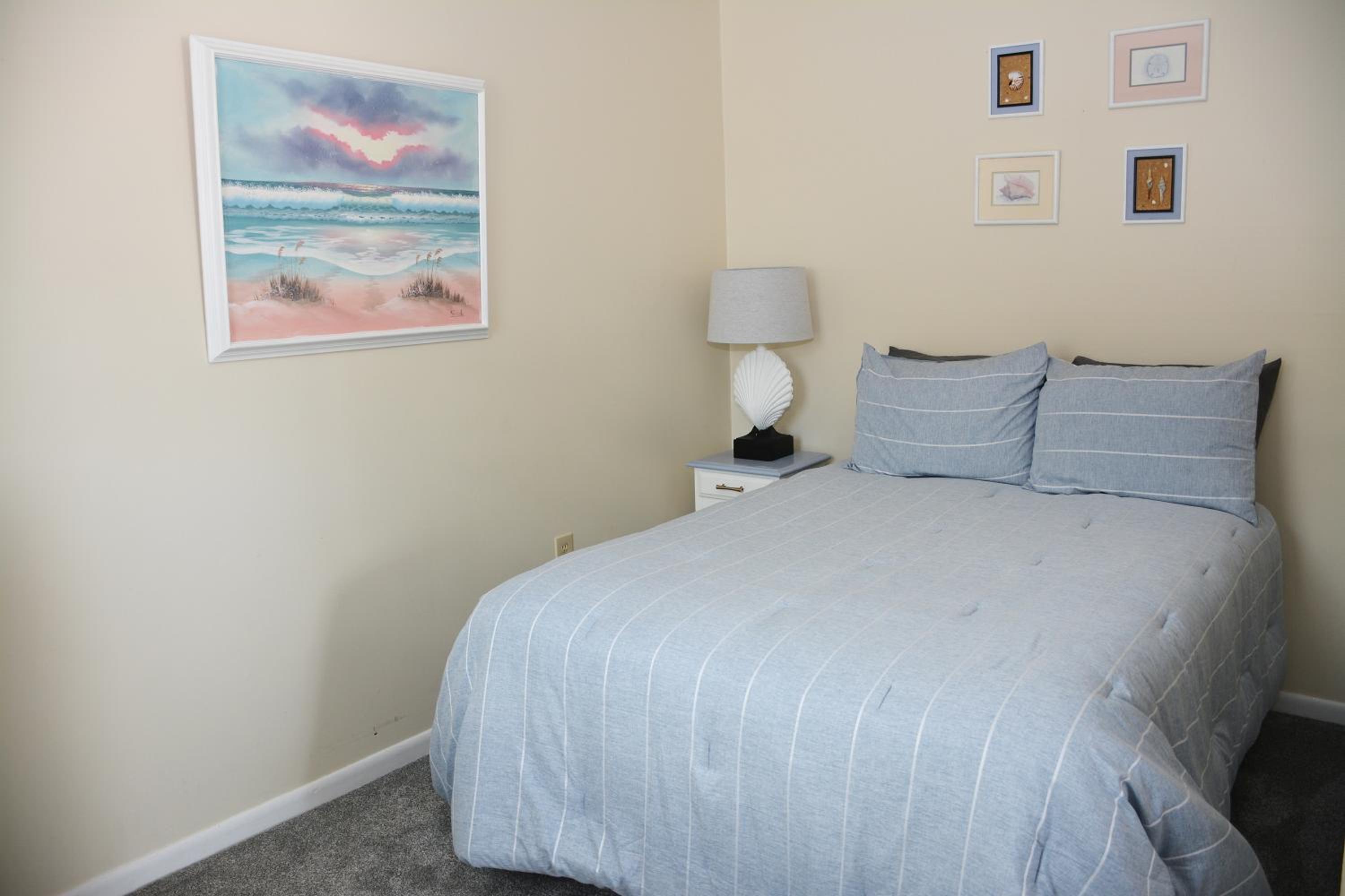 One-Bedroom Apartment photo 3