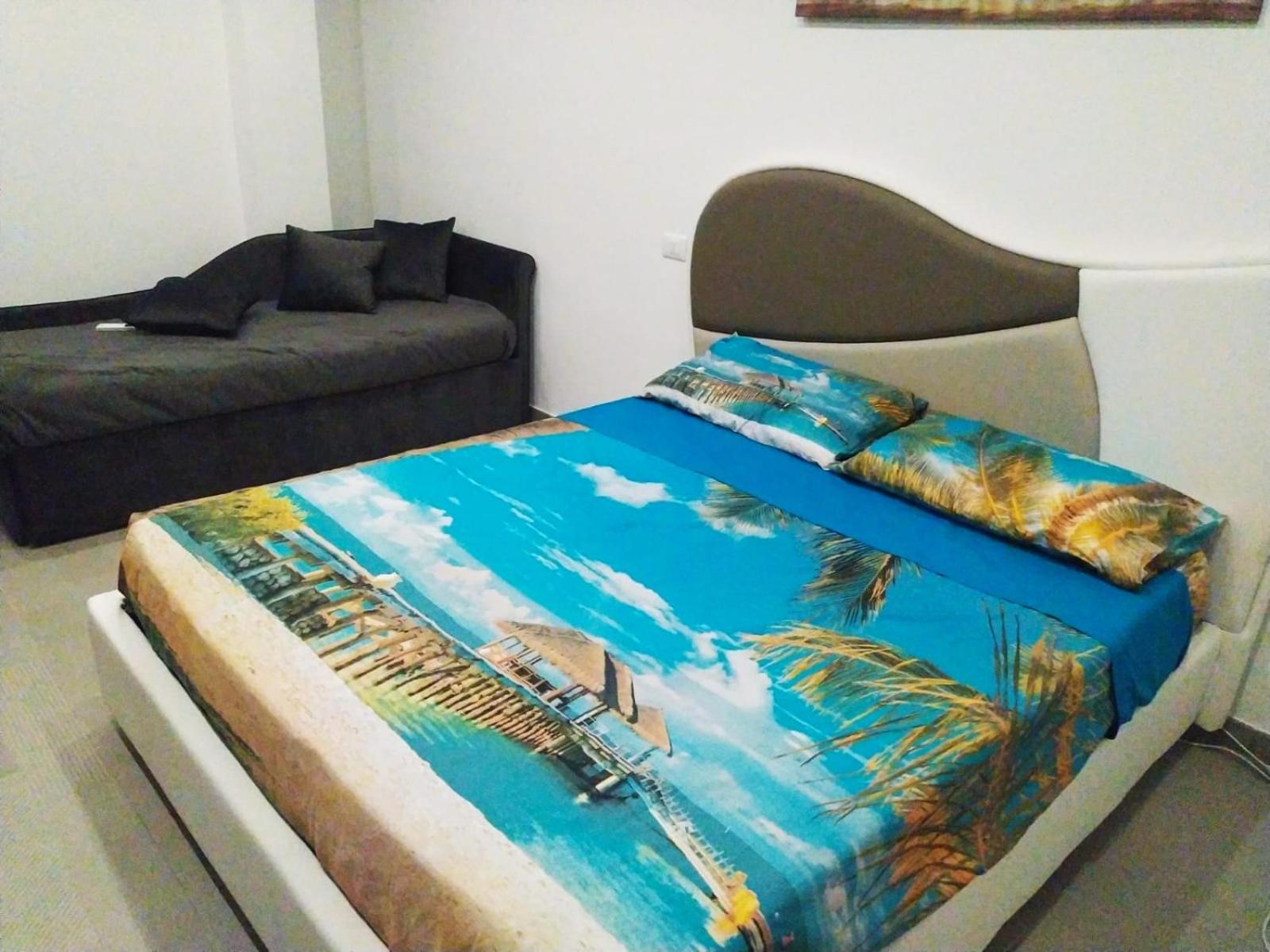 One-Bedroom House photo 1