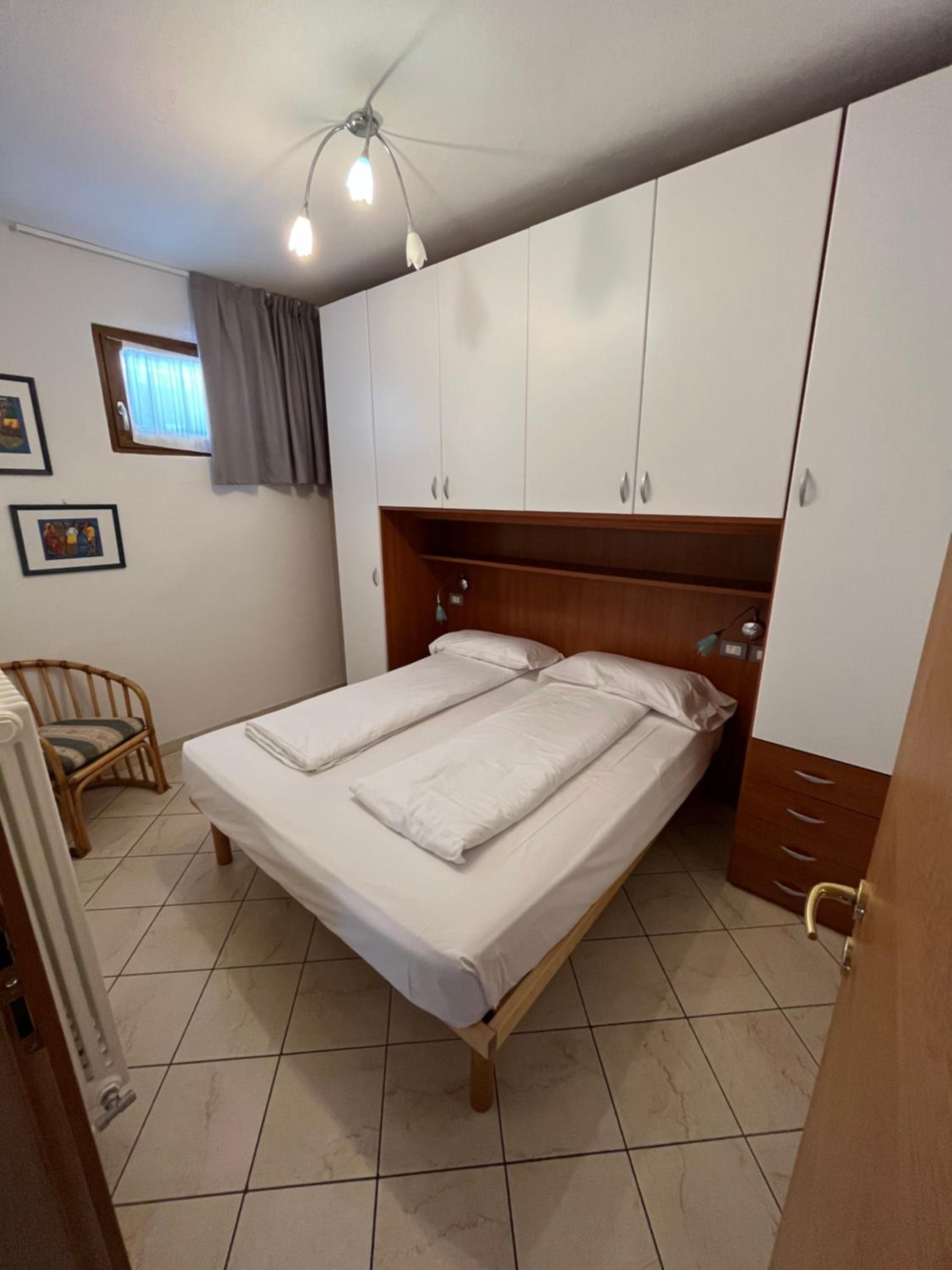Superior One-Bedroom Apartment