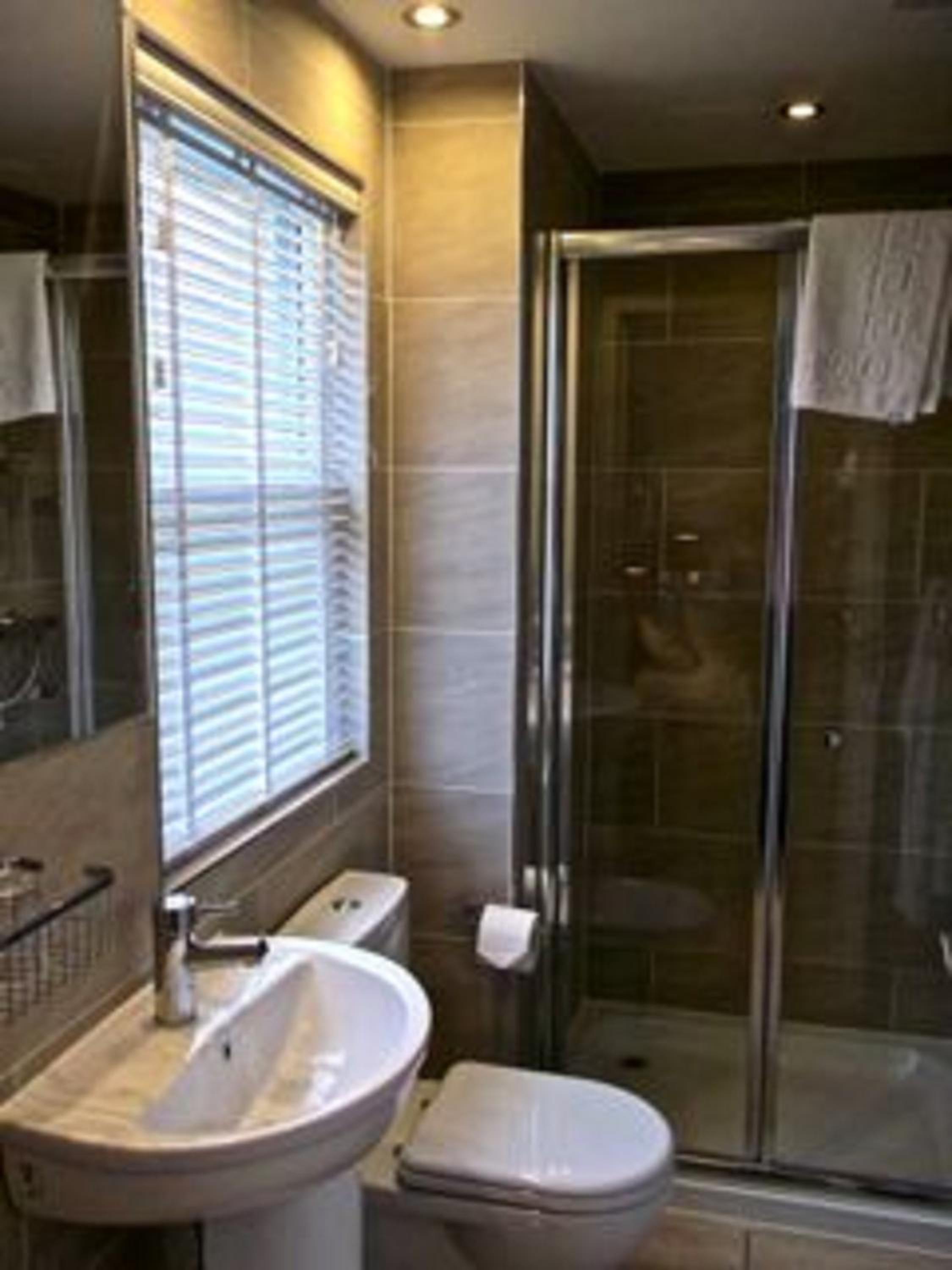 Family Room (2 Adults + 1 Child) photo 3
