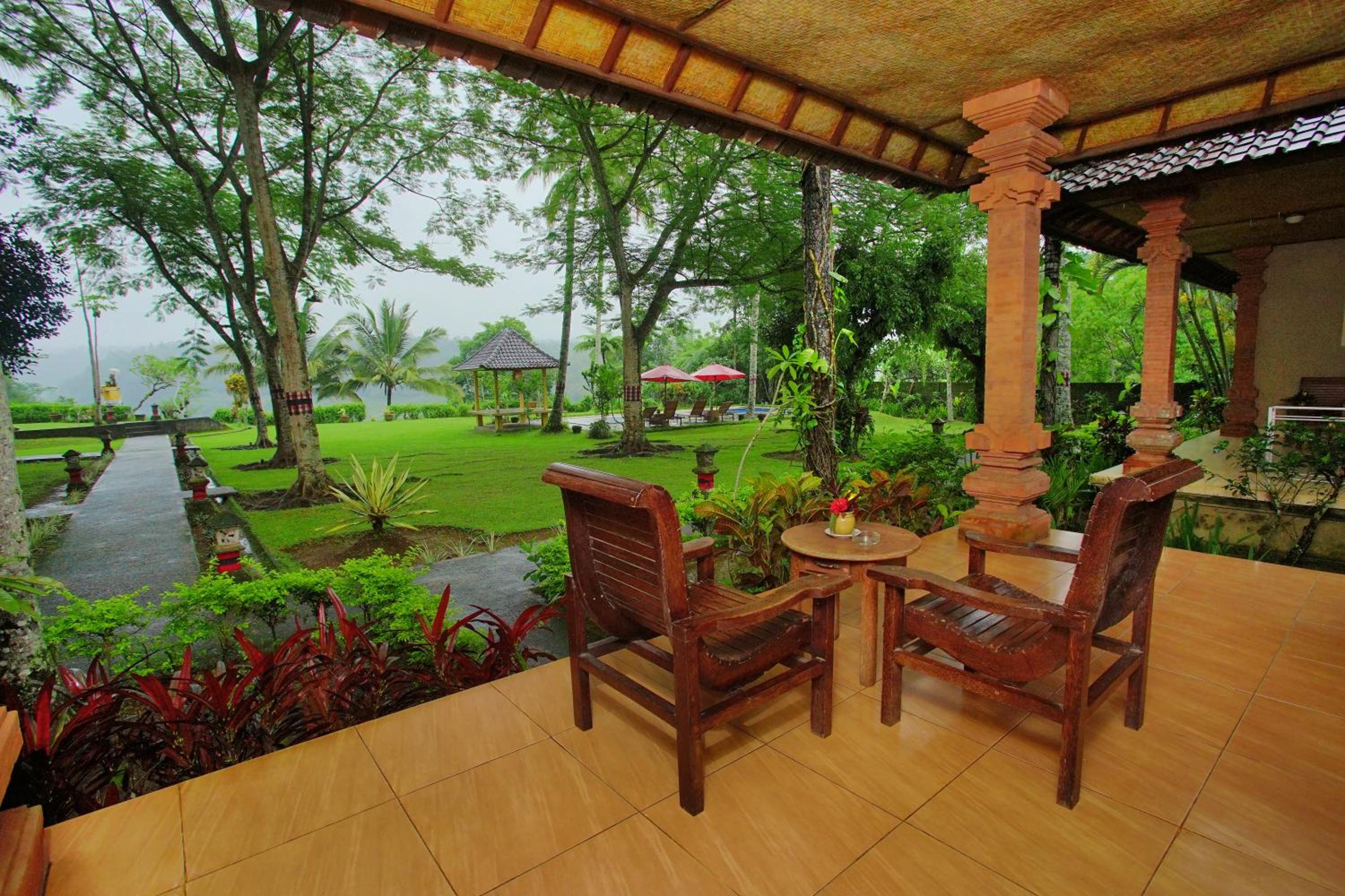 Double or Twin Room with Mountain View - Photo 15