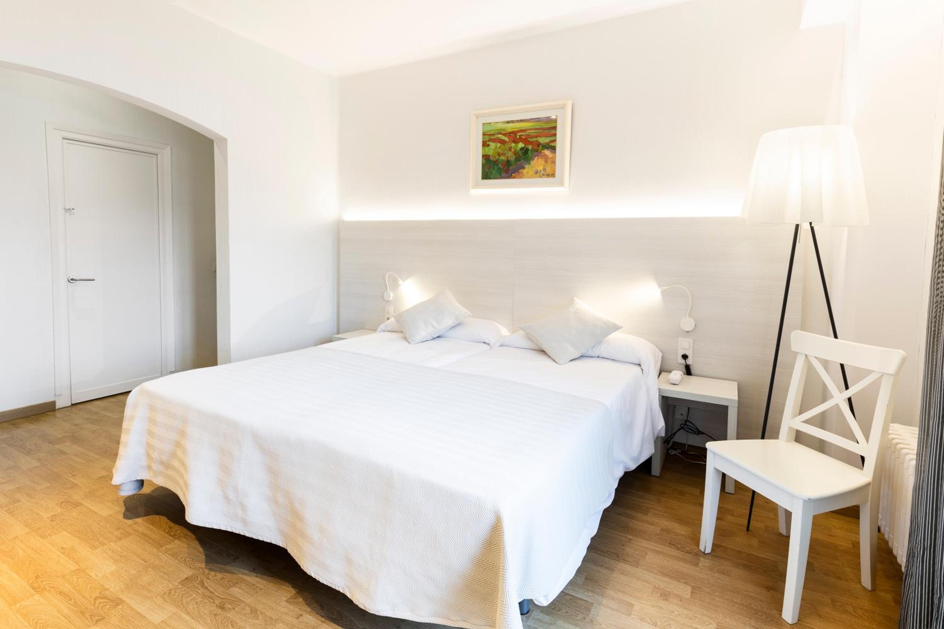 Habitación Doble o Twin Estándar con Balcón