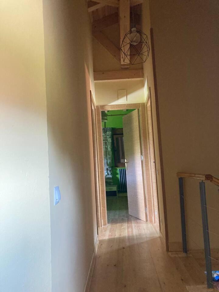 Casa de cuatro habitaciones