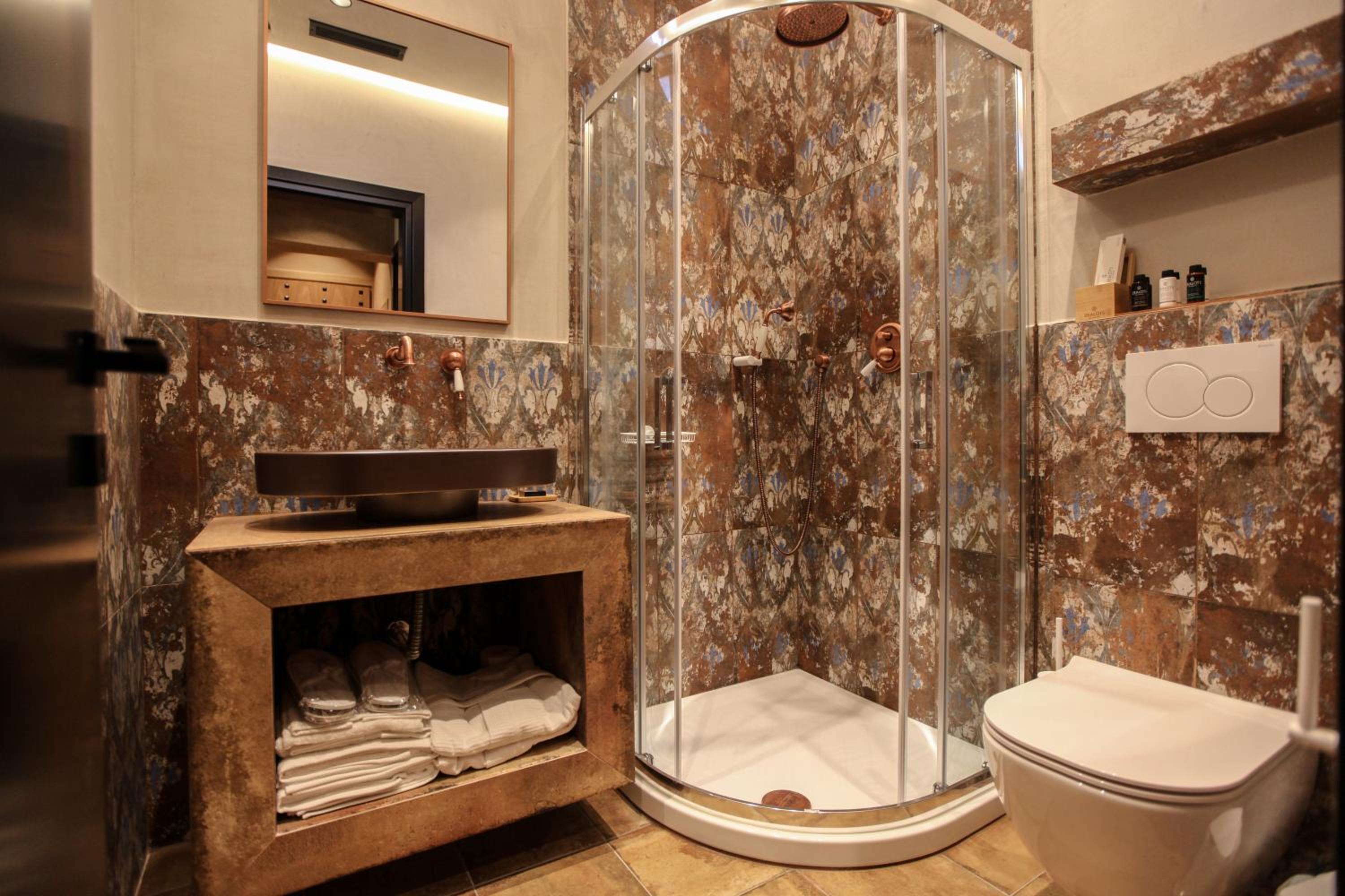 King Suite - Photo 14