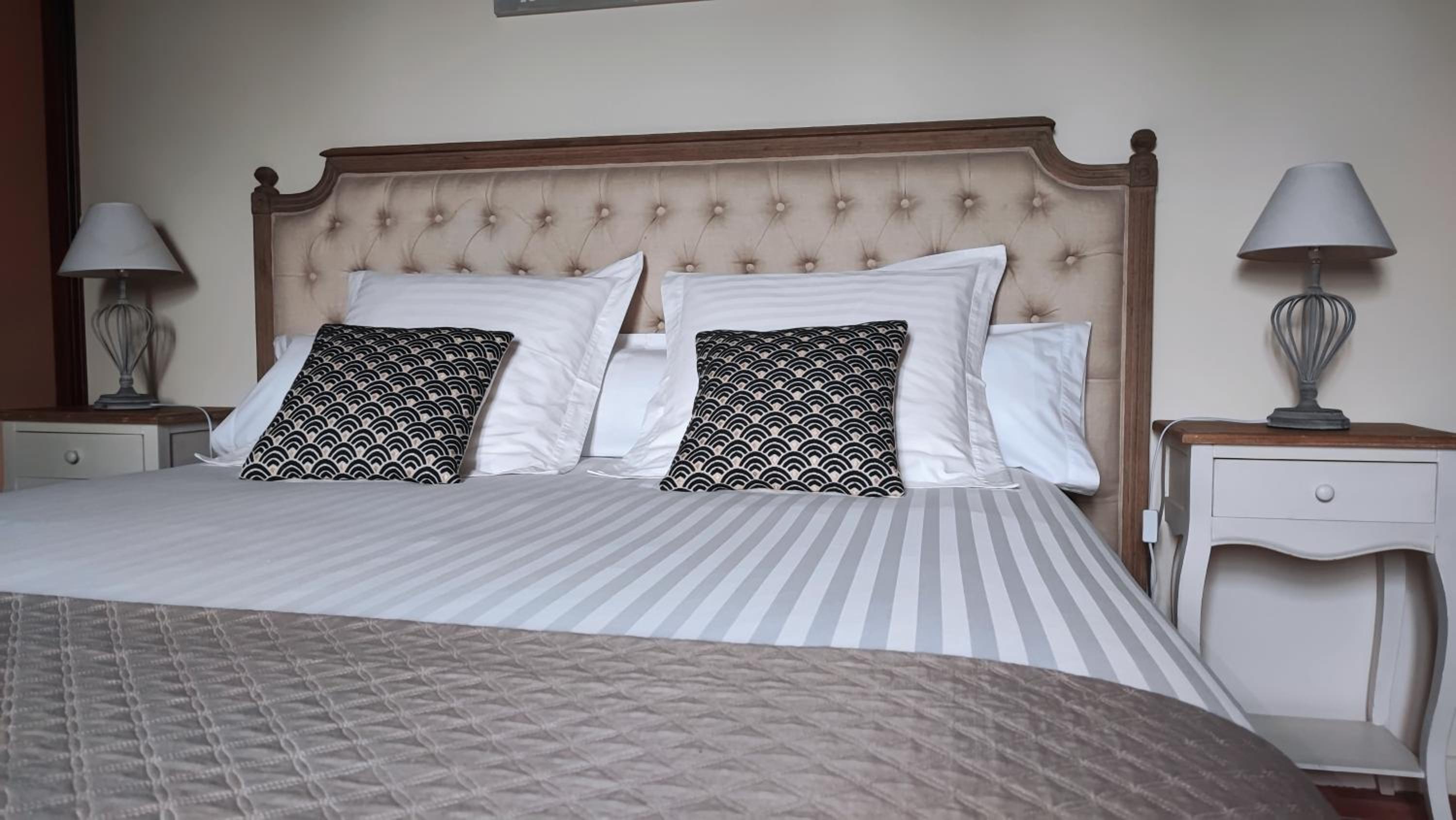 Superior King Room - Photo 1
