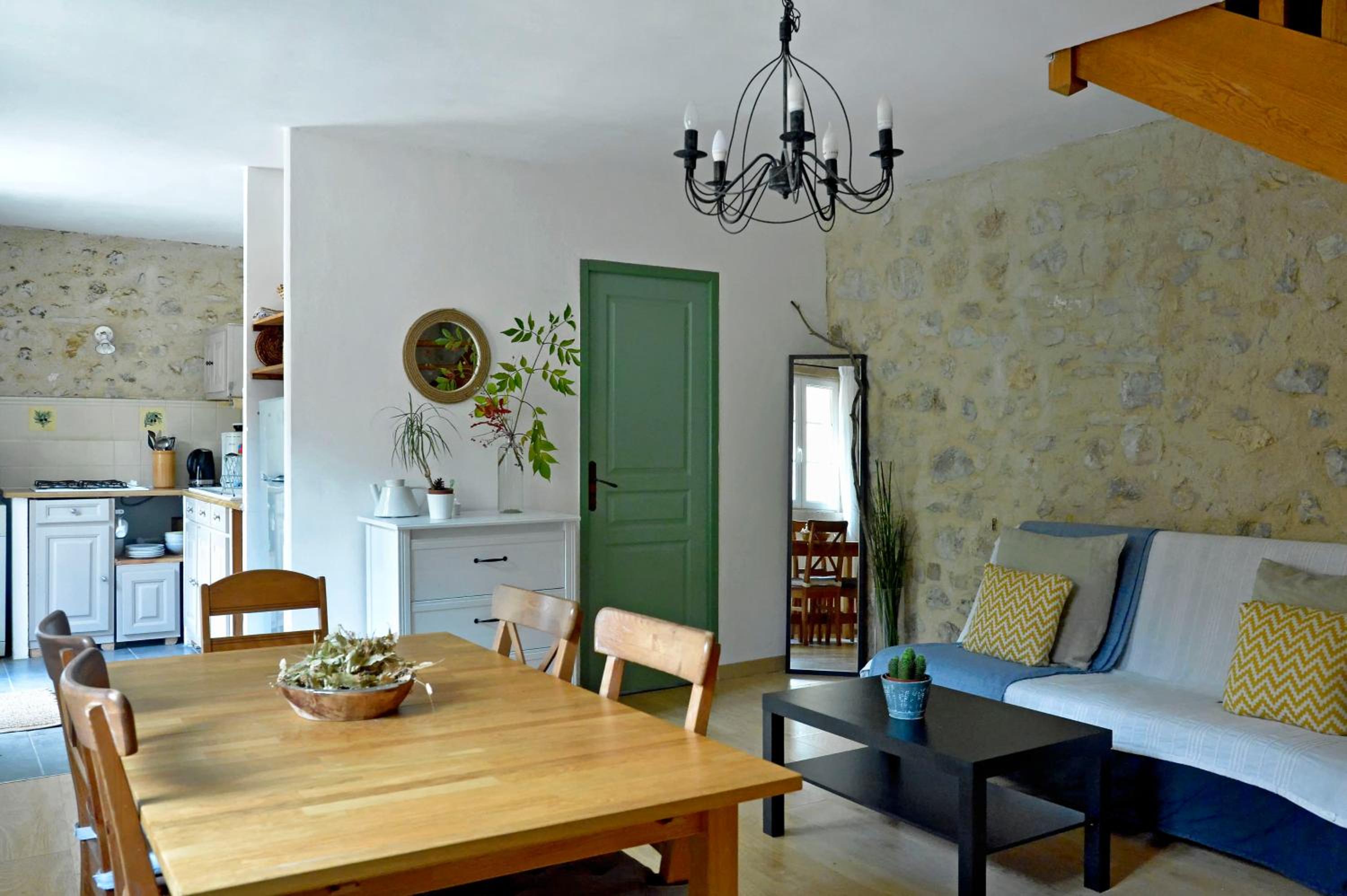 Apartment with Terrace photo 3
