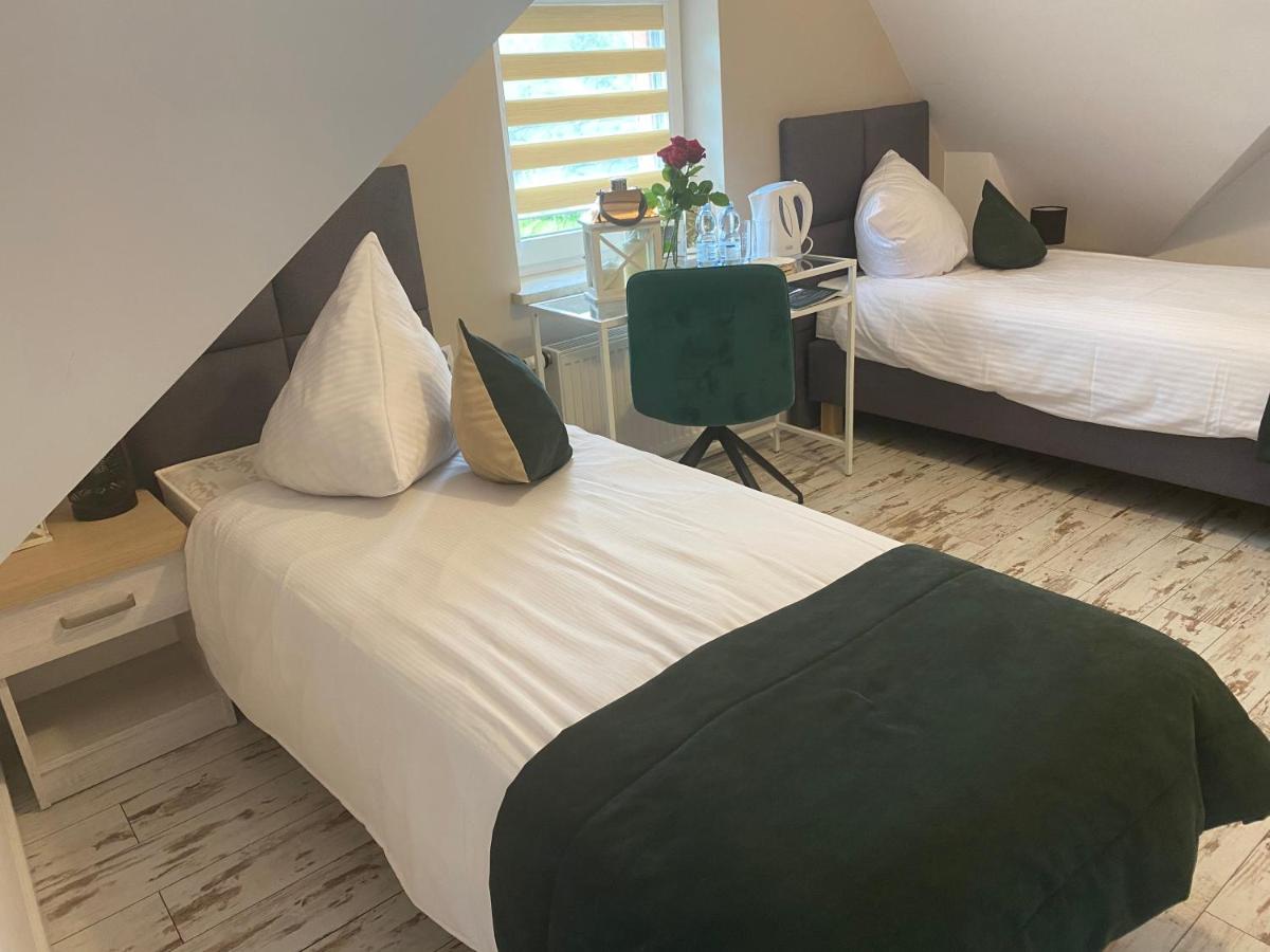 Double or Twin Room - Photo 3