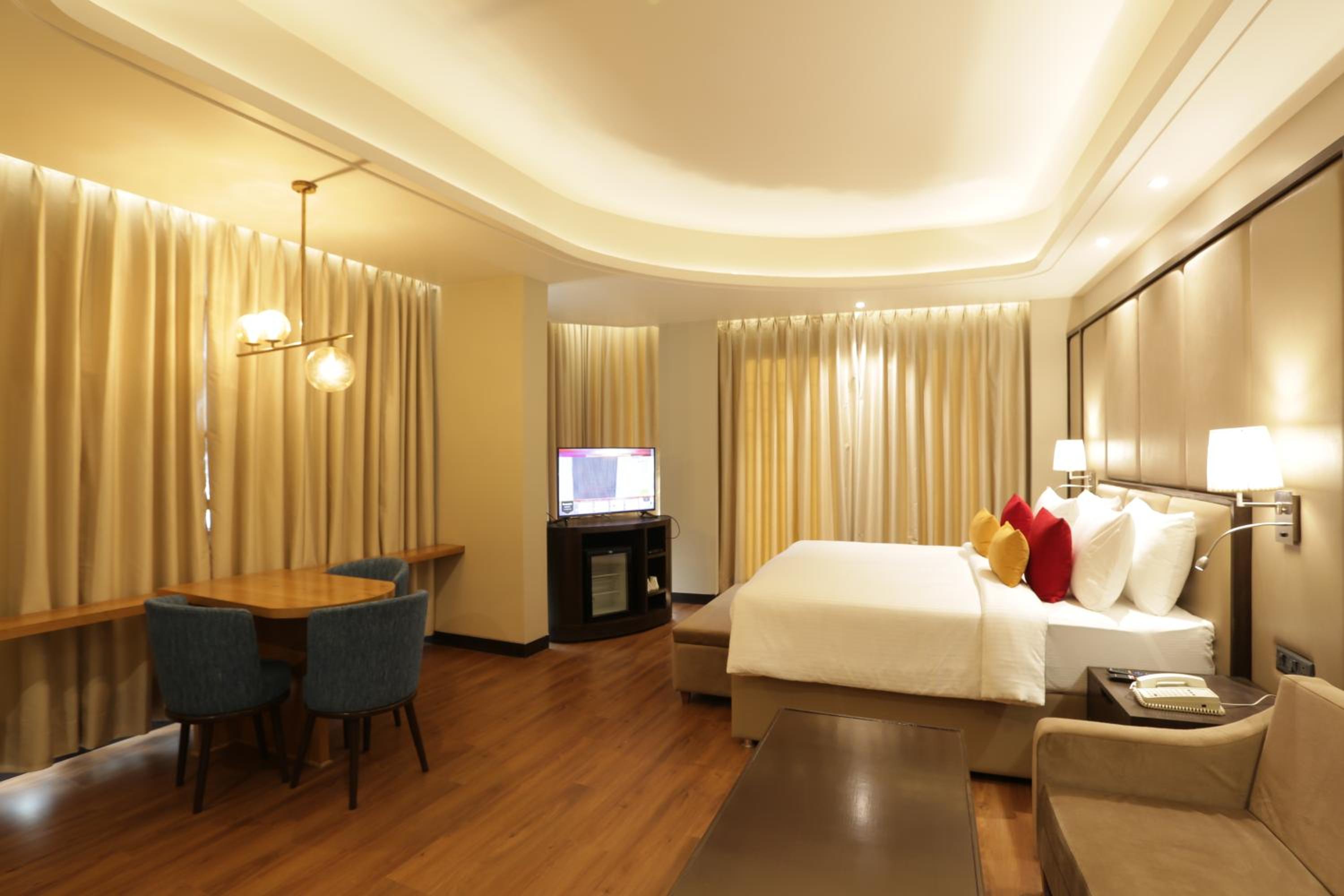 Double Room - Photo 12