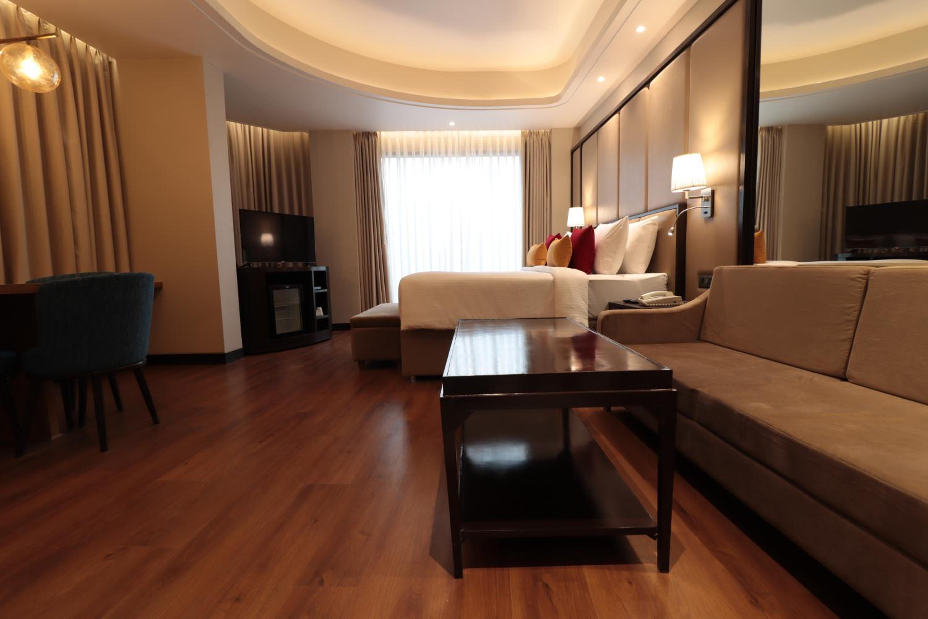 Double Room - Photo 11
