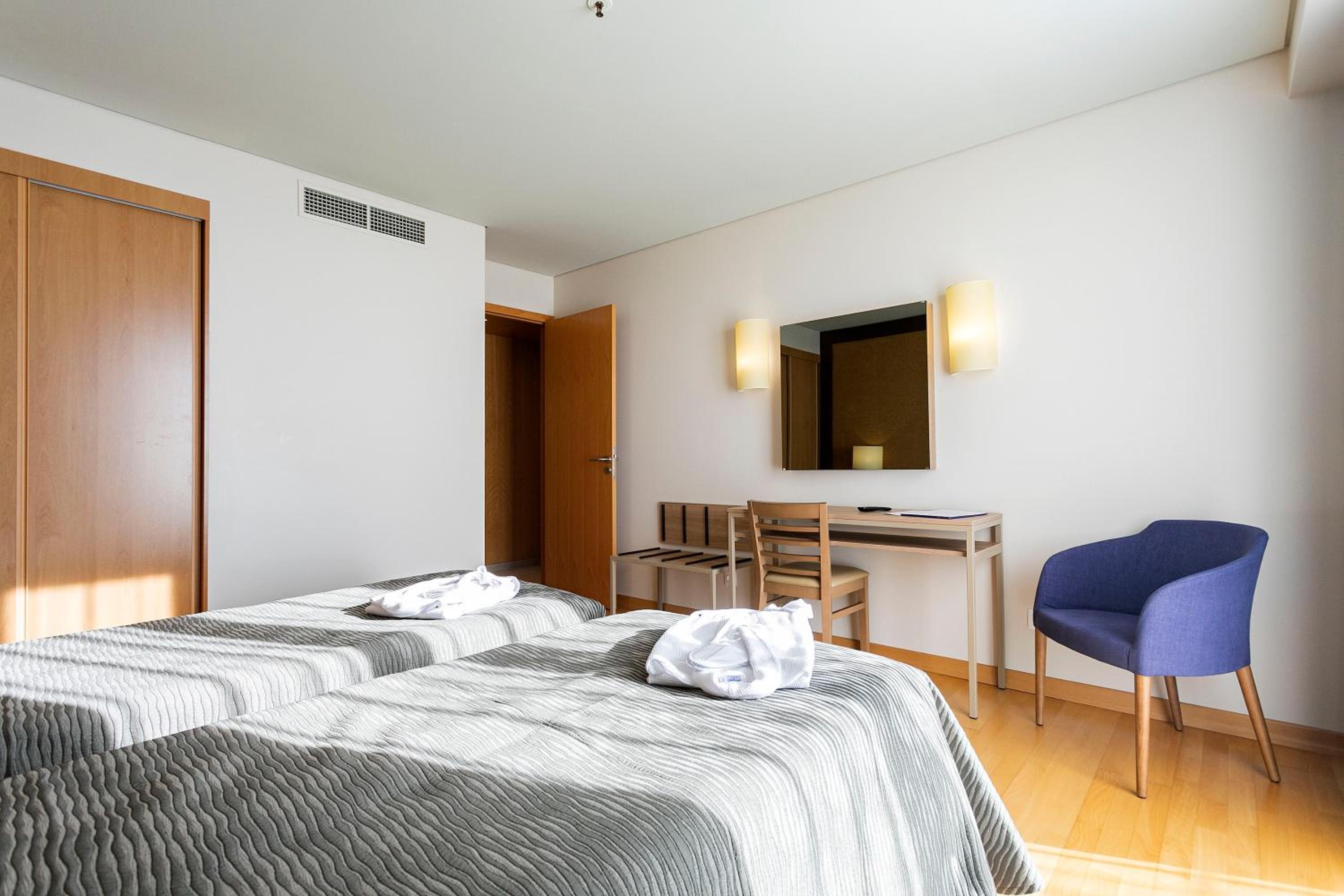 One-Bedroom Apartment - Photo 4