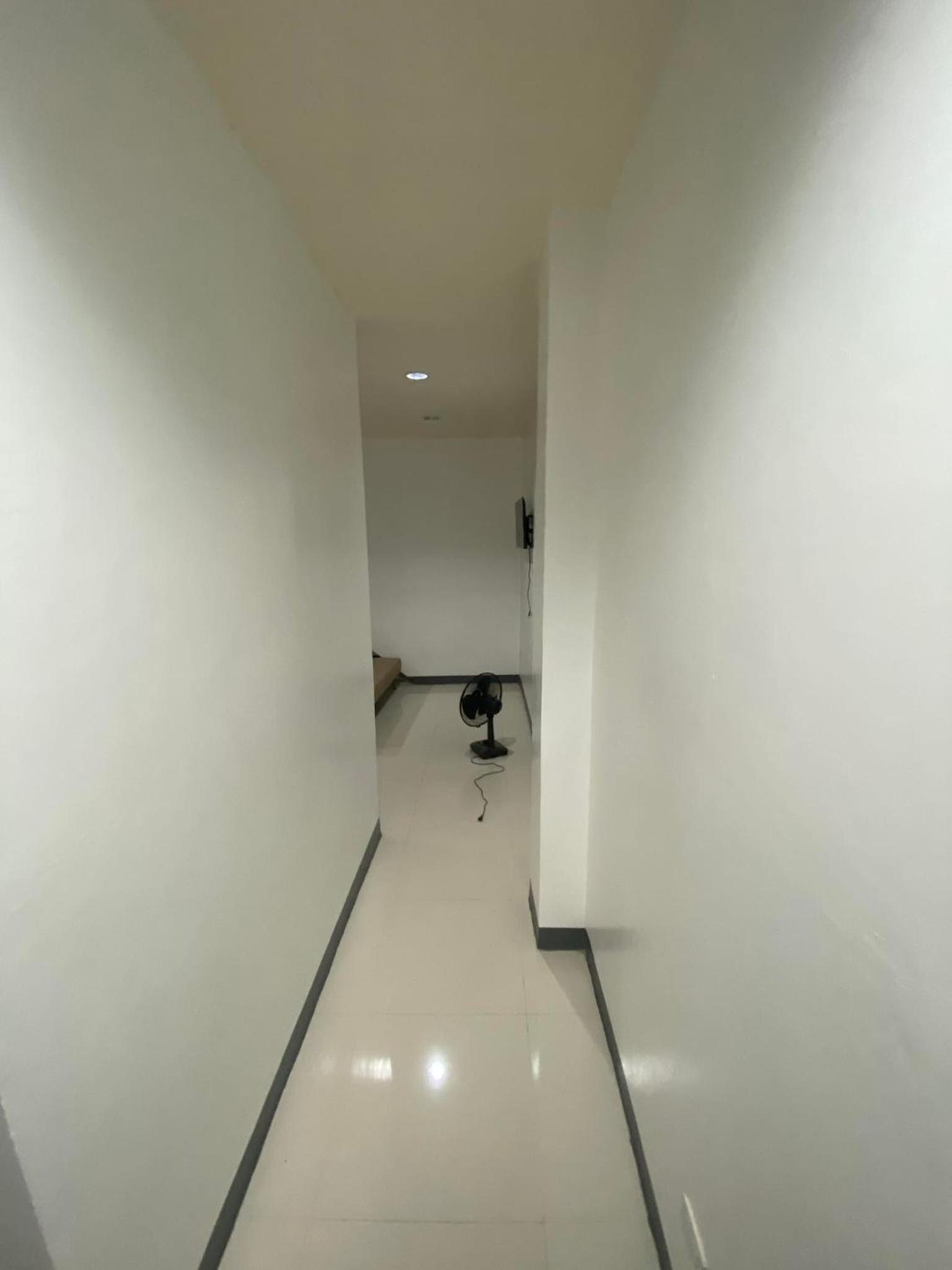 Two-Bedroom Apartment - Photo 2