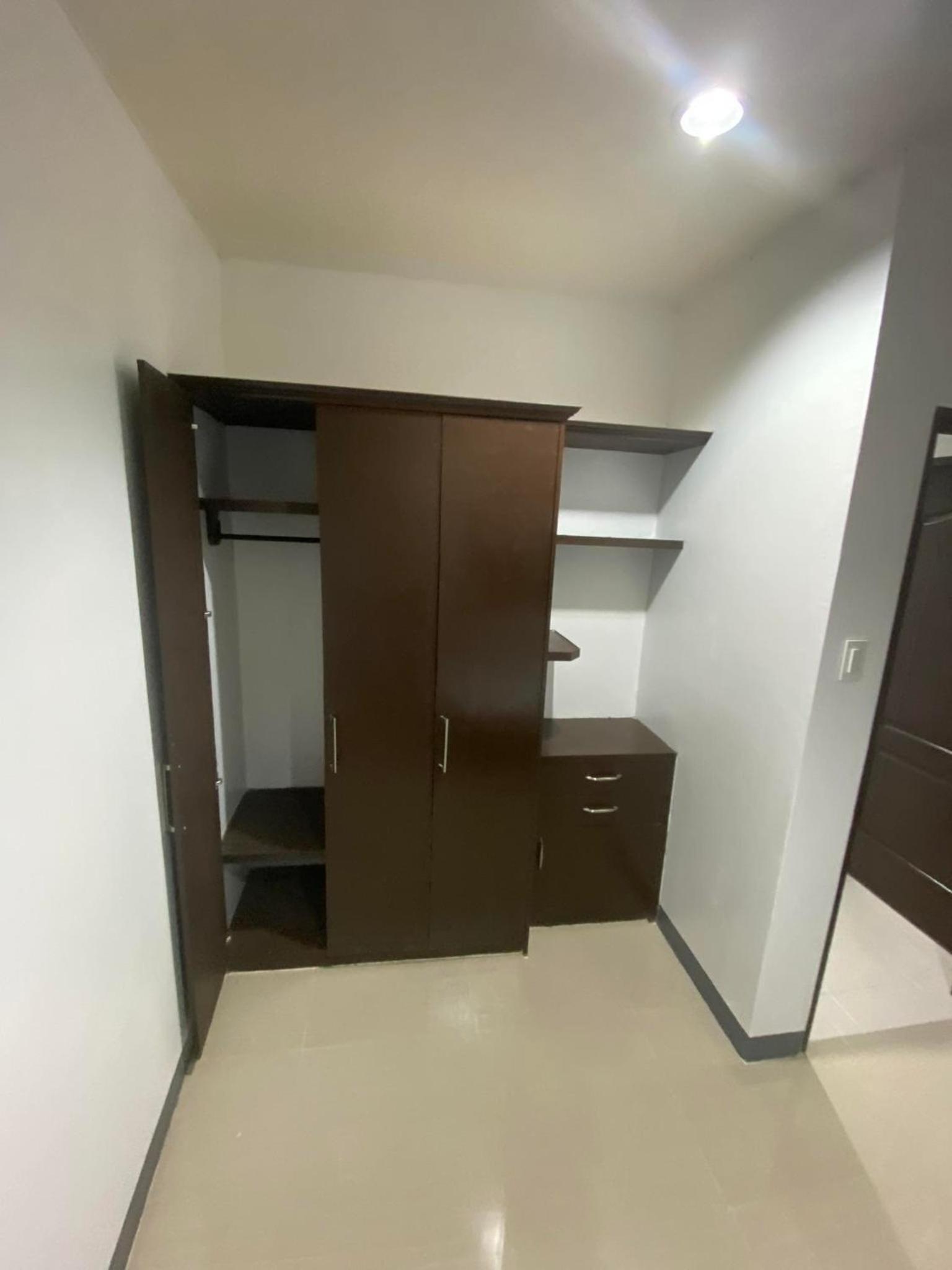 Two-Bedroom Apartment - Photo 5