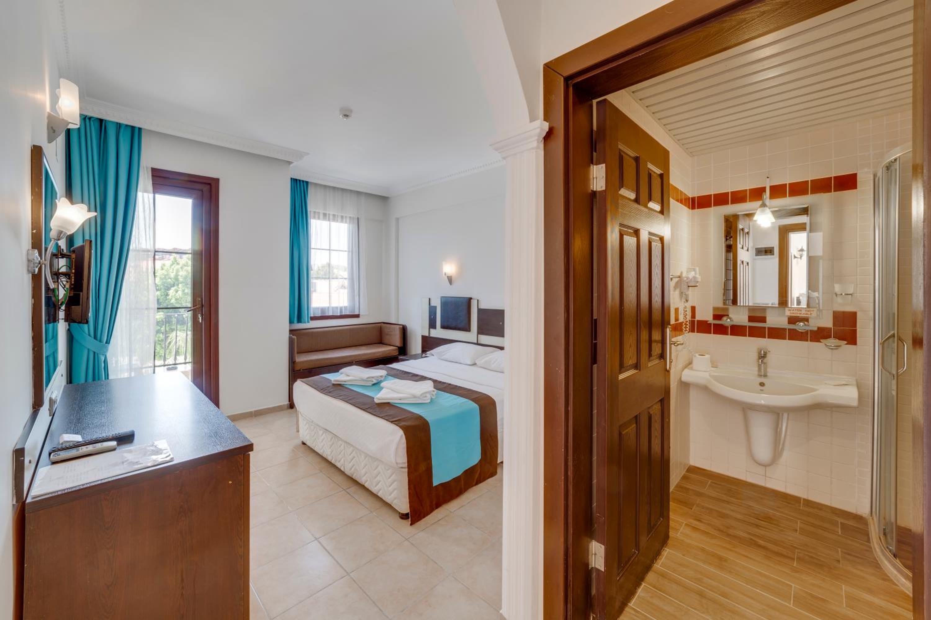 Standard Double Room photo 1