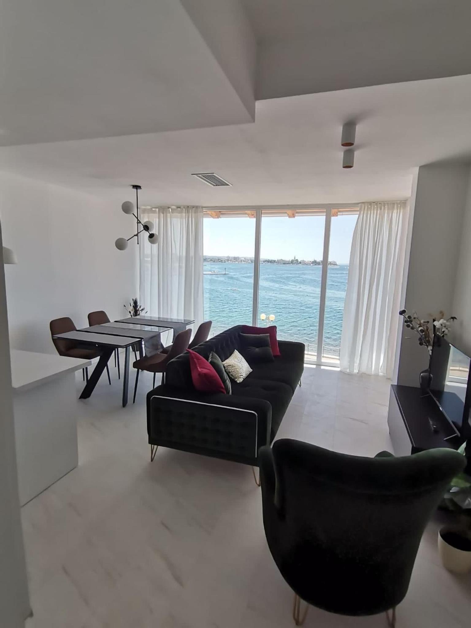 Apartment with Sea View