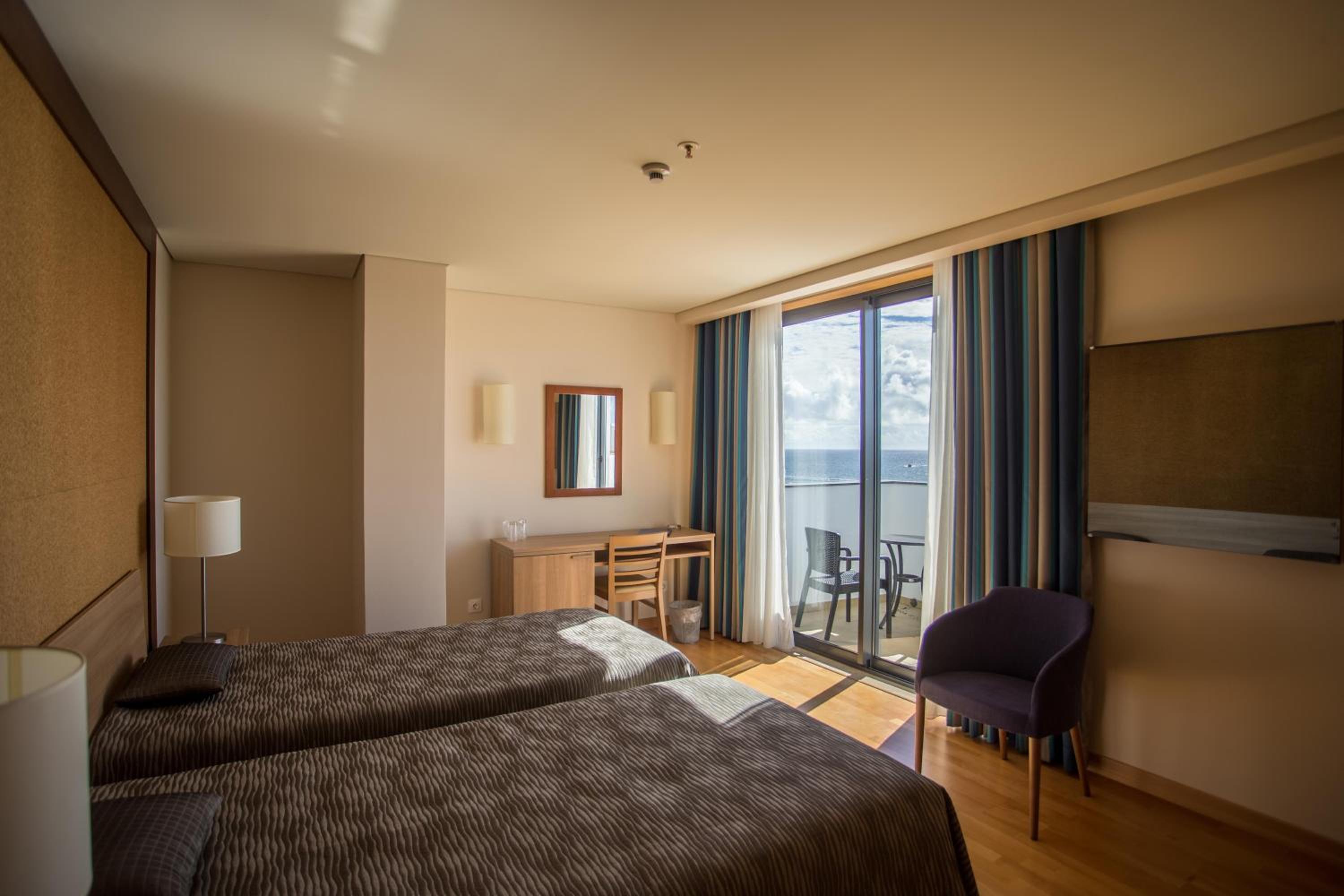 Double or Twin Room - Photo 3