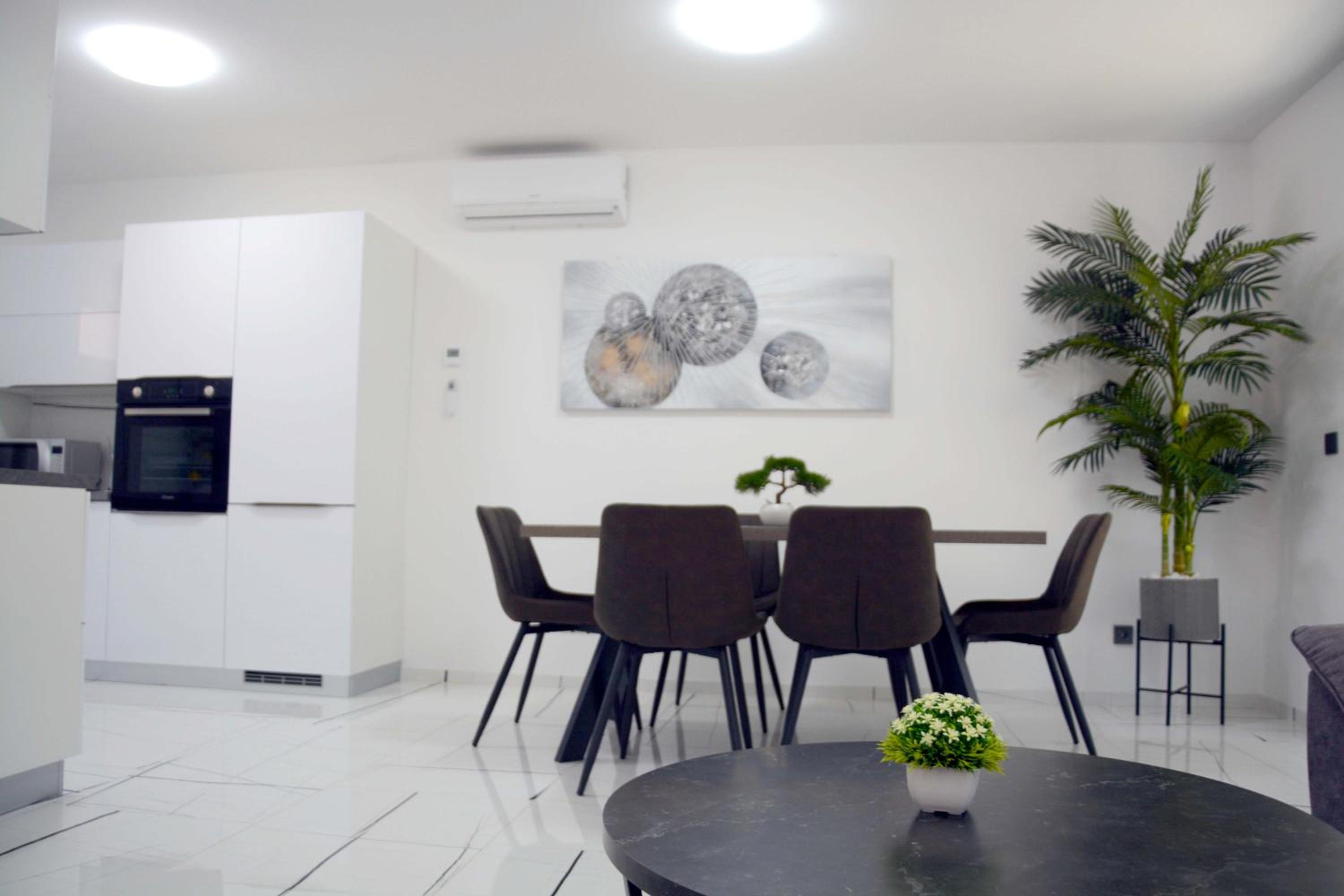 Two-Bedroom Apartment - Photo 14