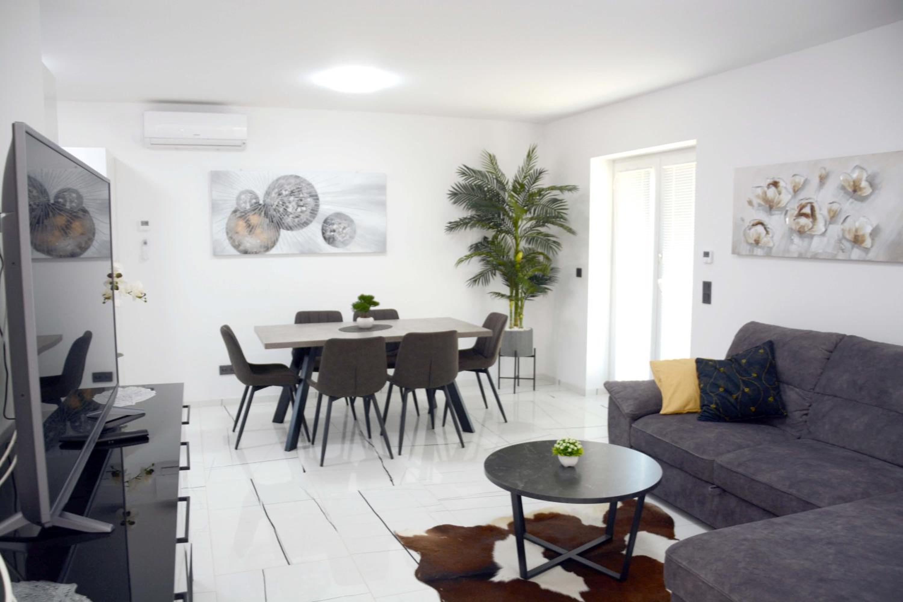 Two-Bedroom Apartment - Photo 13