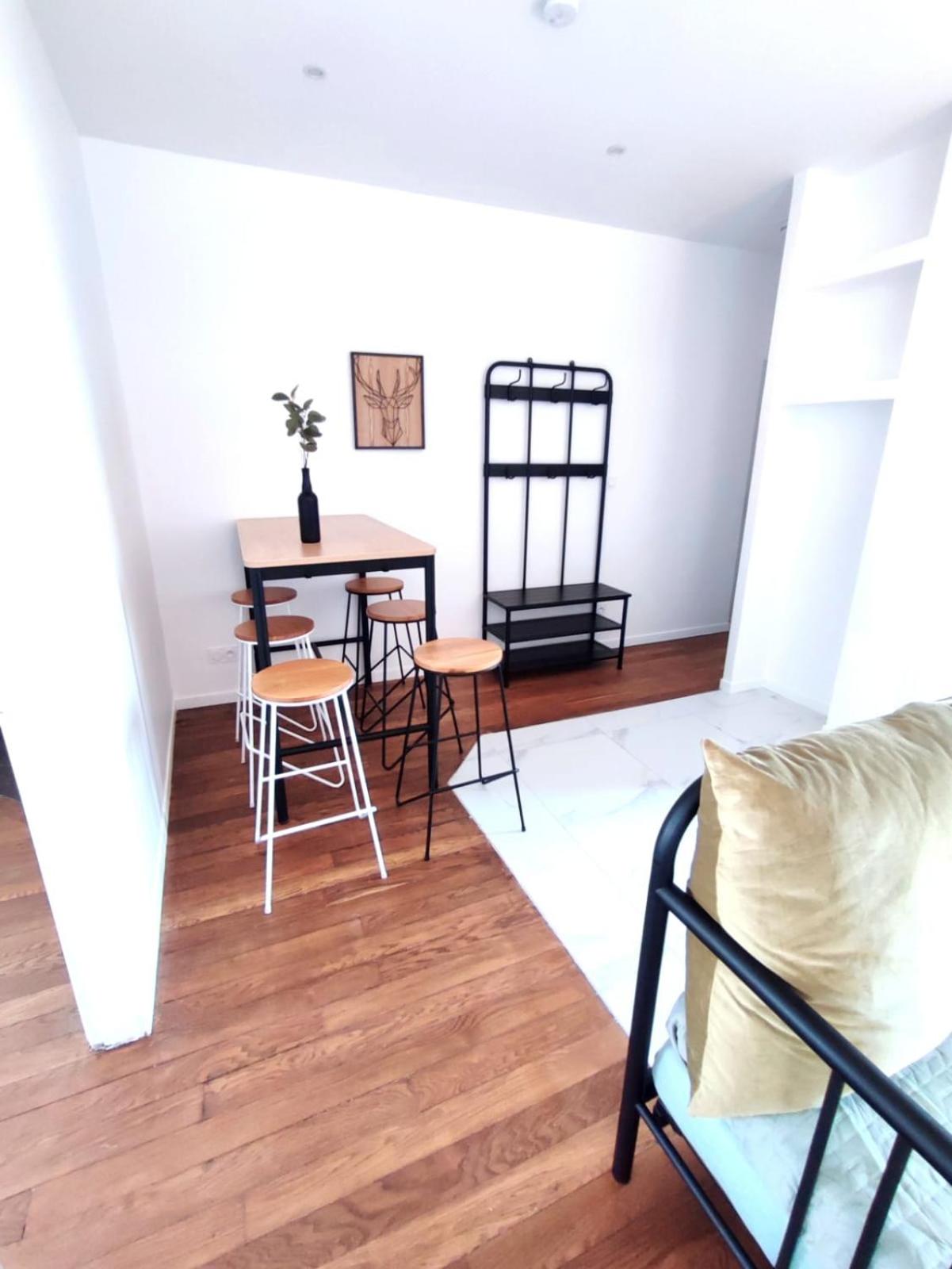 Two-Bedroom Apartment - Photo 1