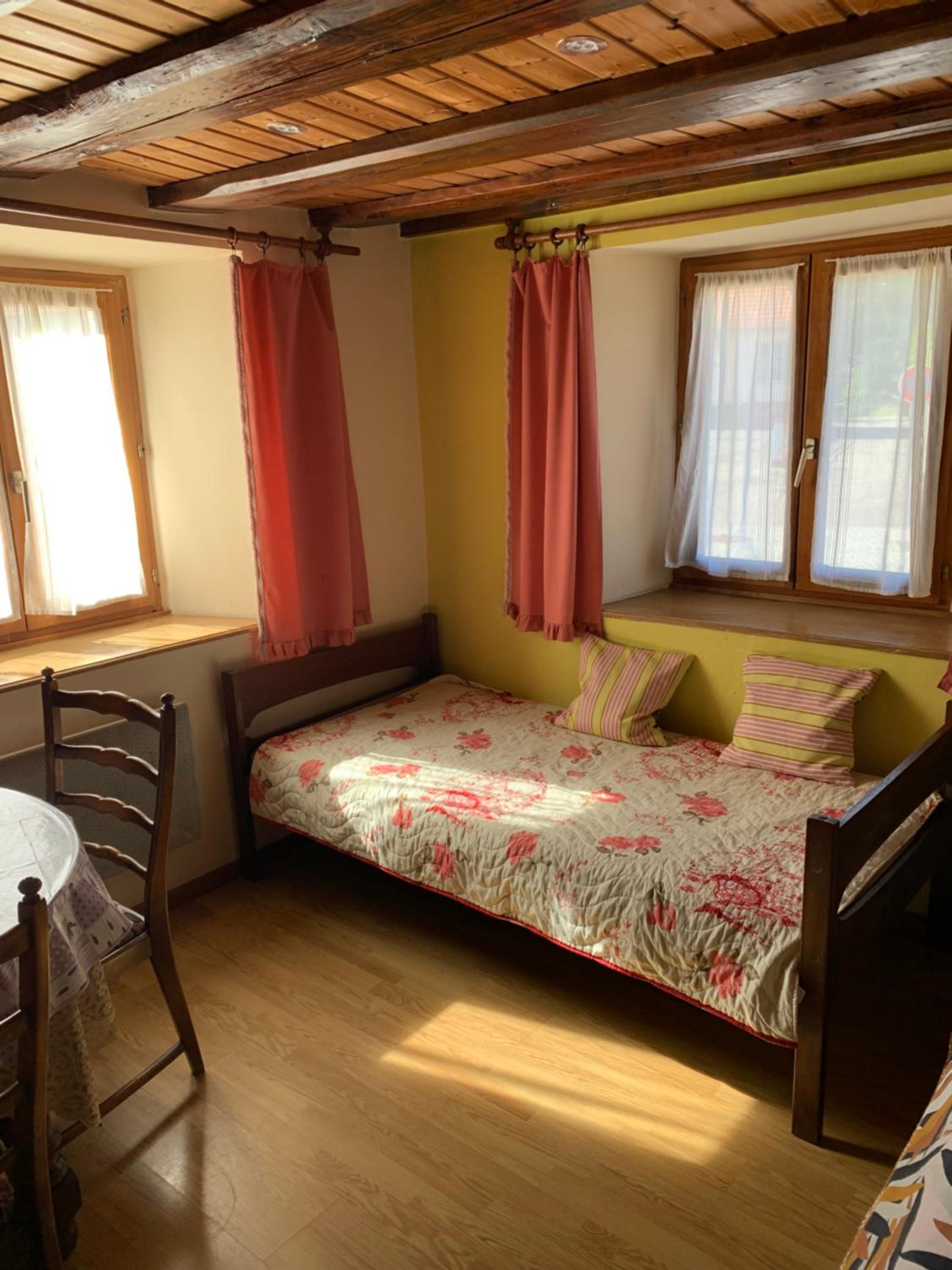Studio Apartment - Photo 3