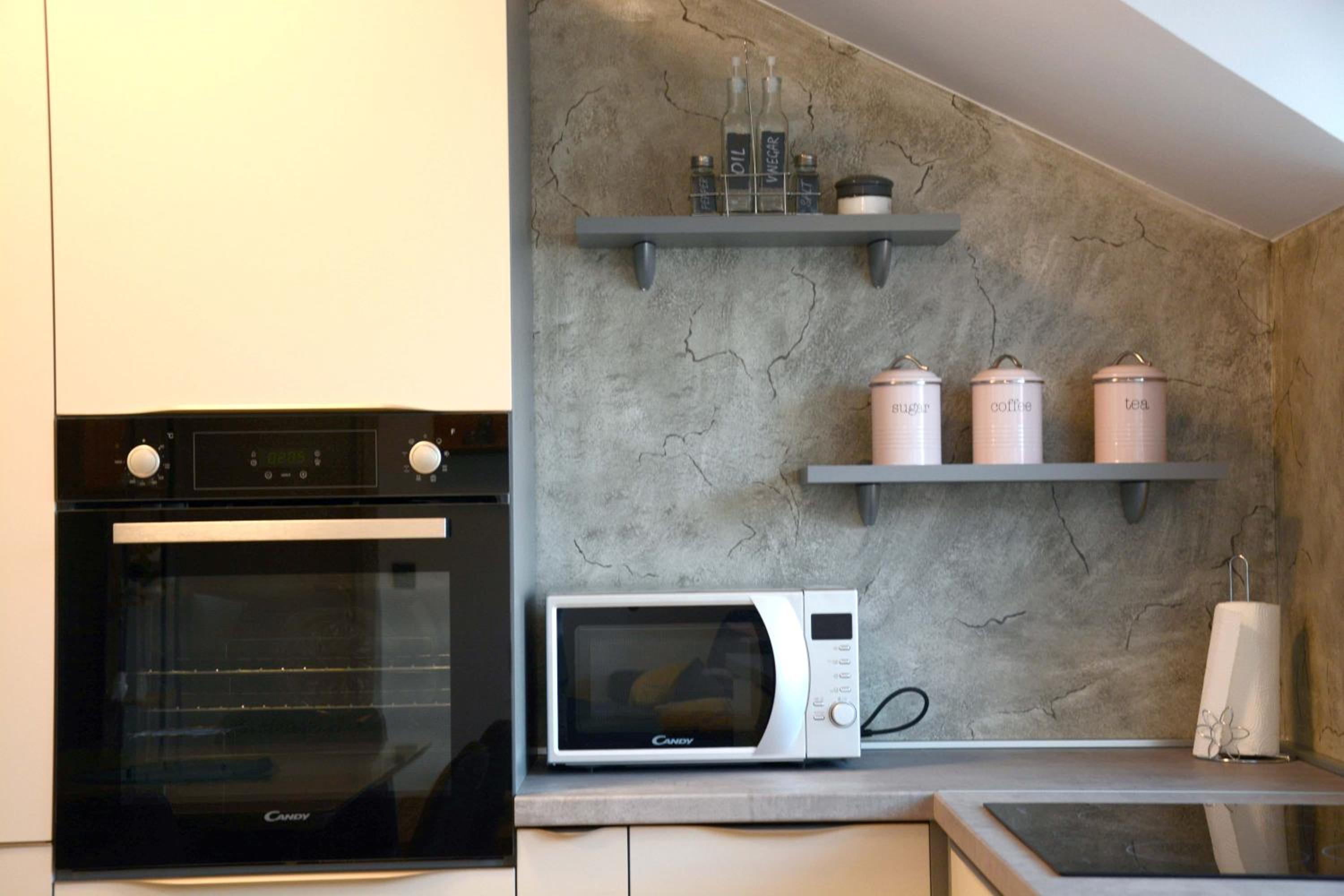Three-Bedroom Apartment - Photo 16