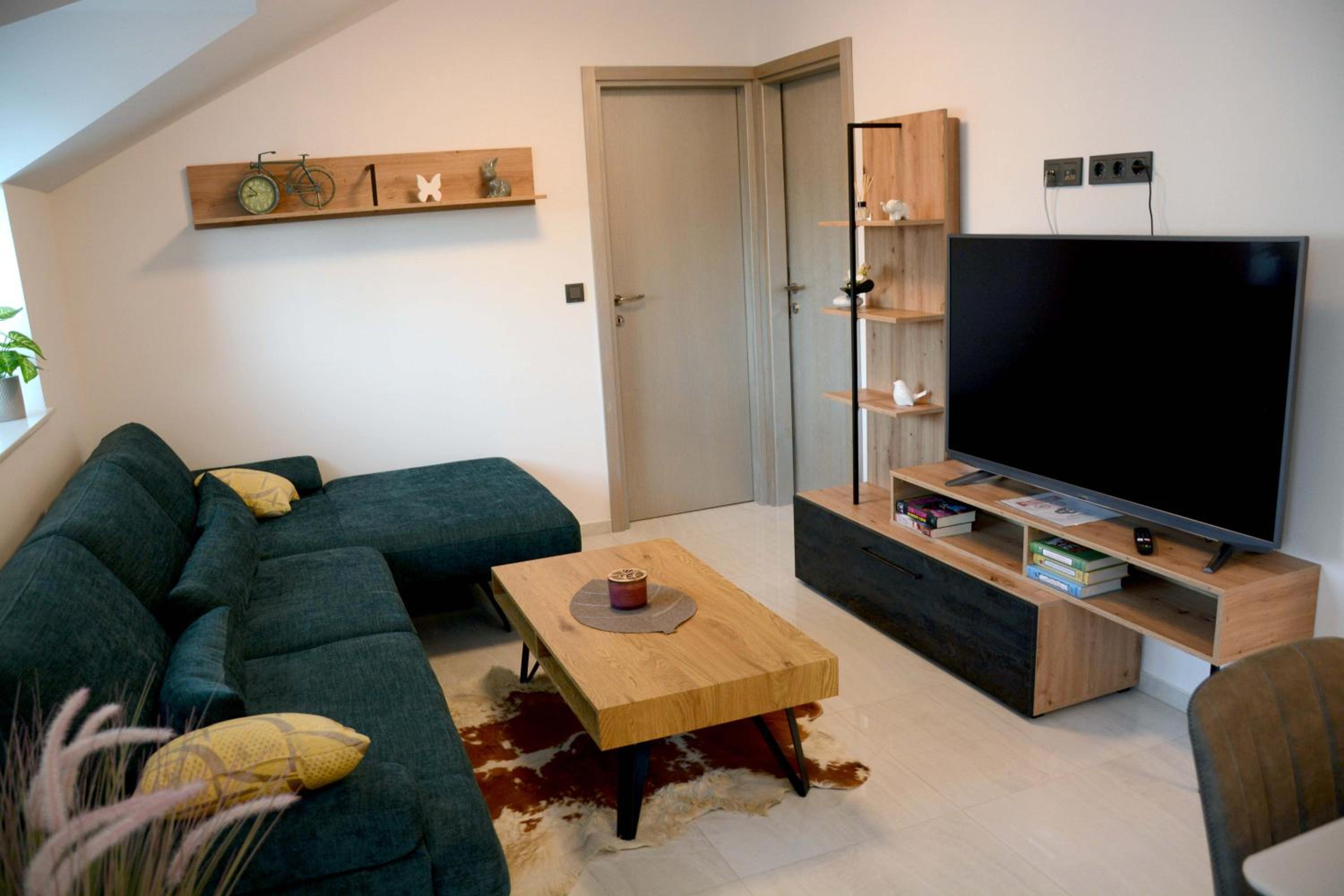 Three-Bedroom Apartment - Photo 20