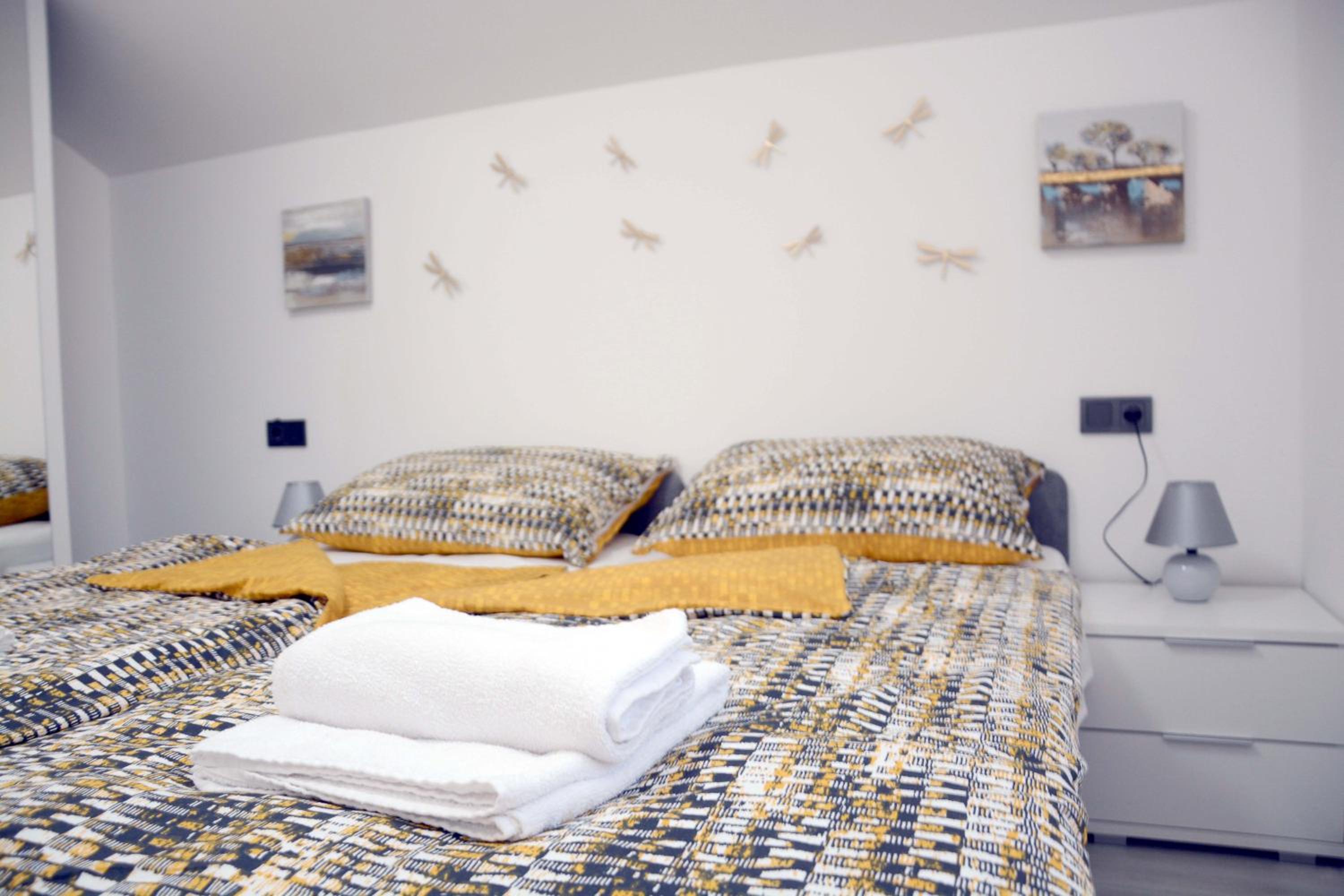 Three-Bedroom Apartment - Photo 10