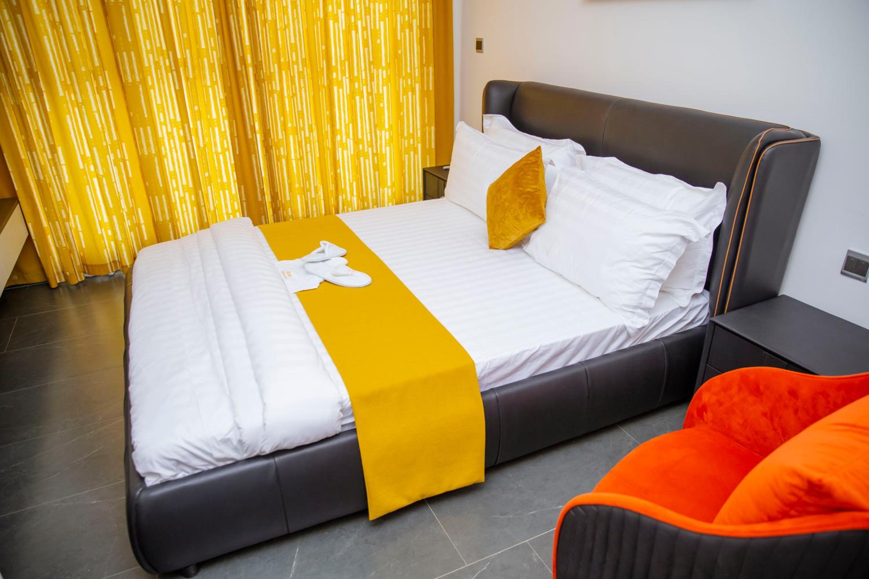 One-Bedroom Suite photo 2
