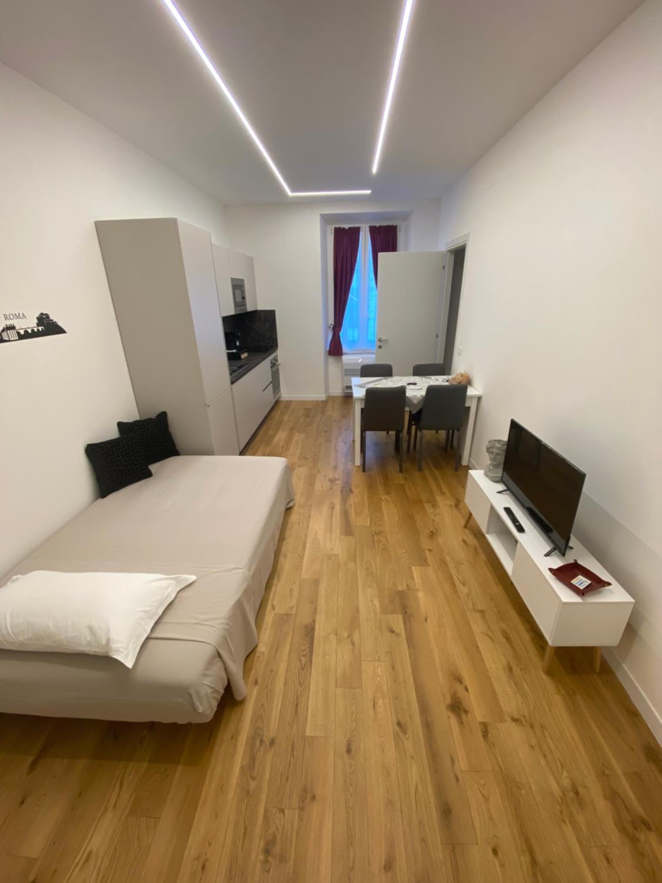 One-Bedroom Apartment photo 2