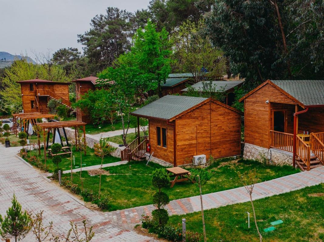 Bungalow with Garden View photo 2