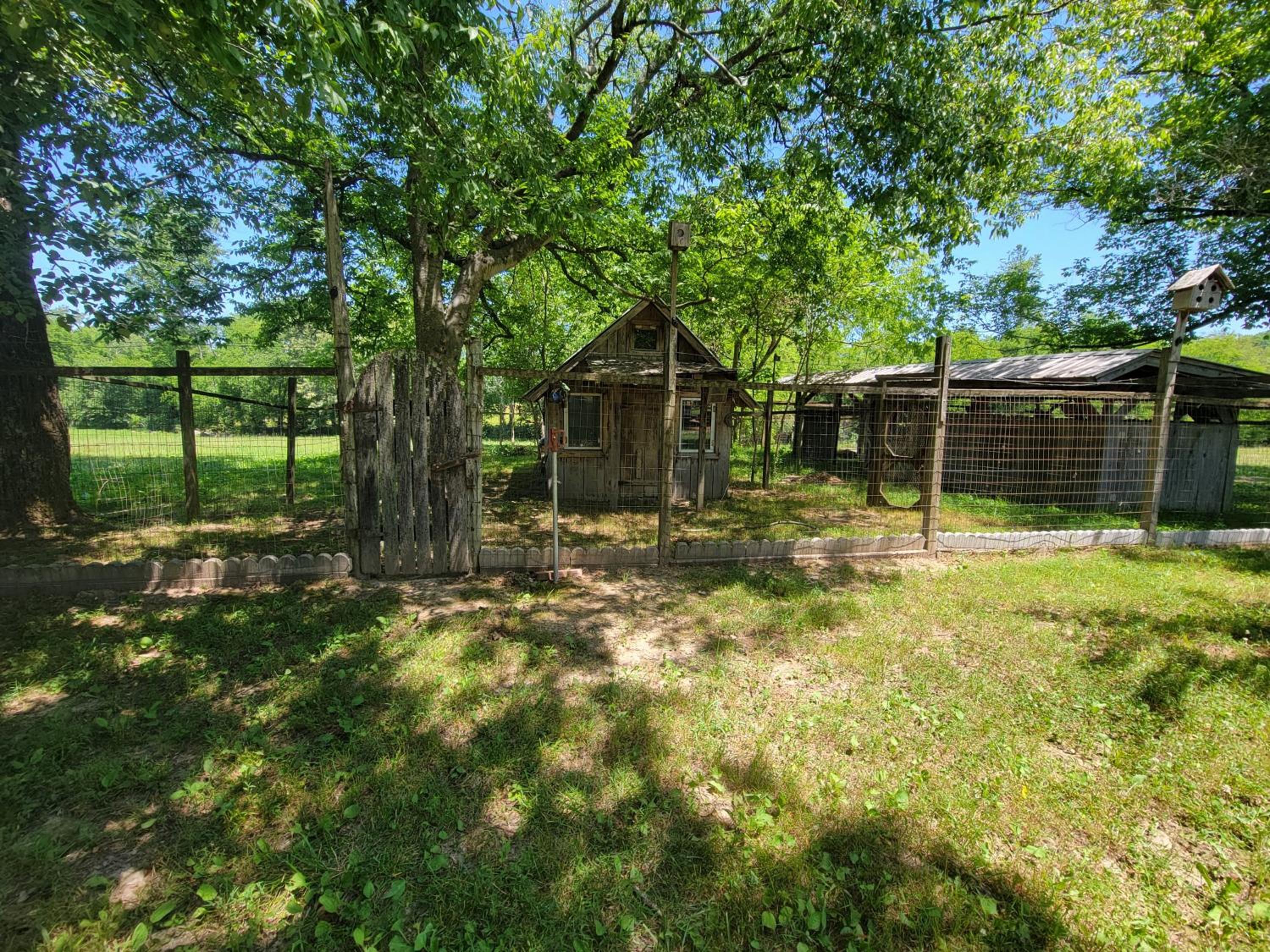Two-Bedroom House - Photo 72