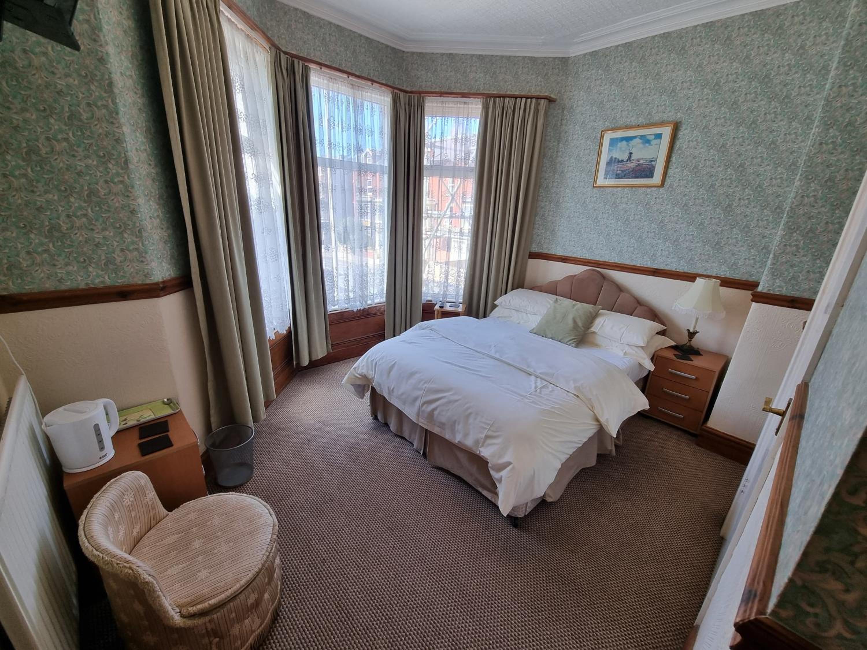 Double Room with Private Bathroom