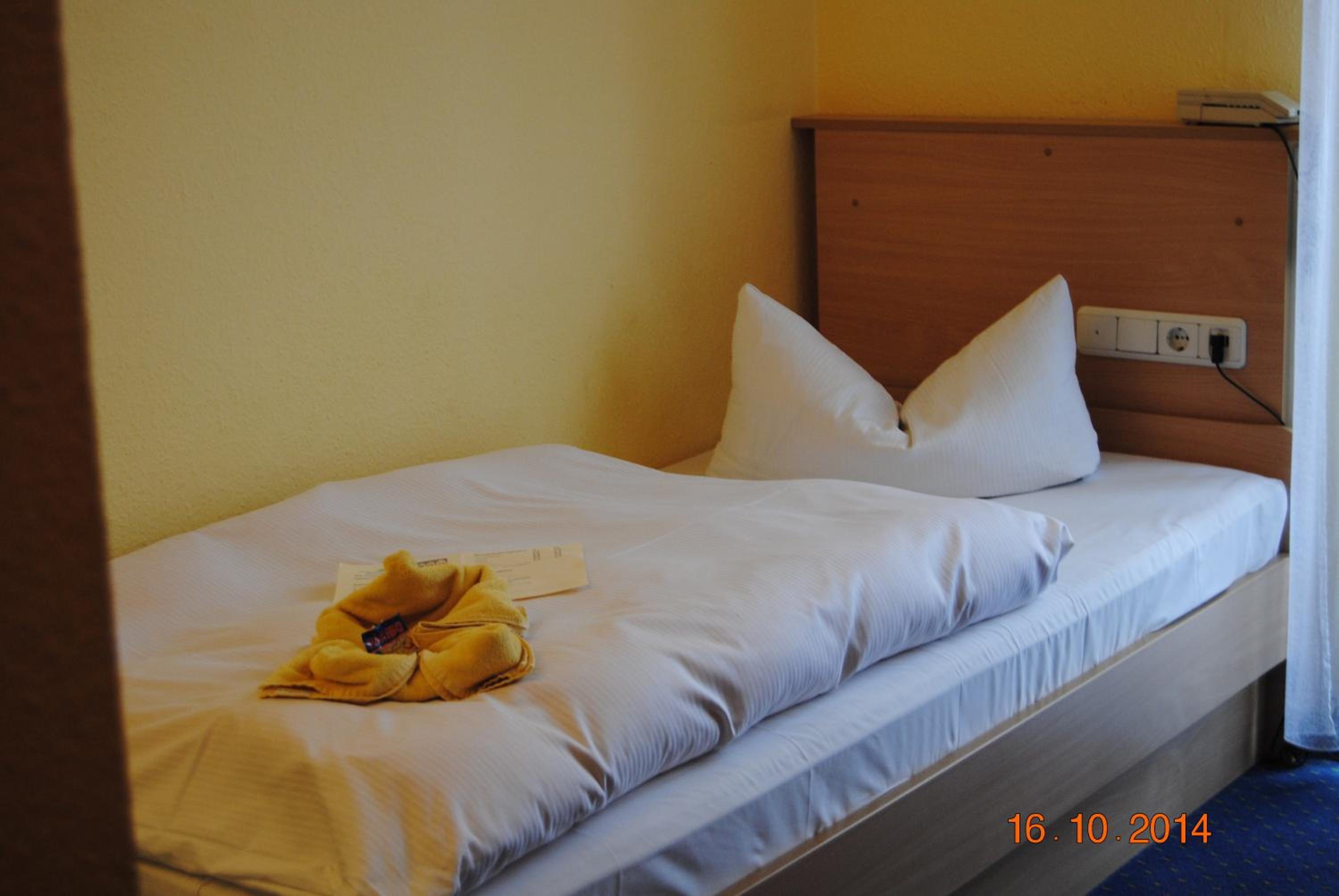 Standard Single Room