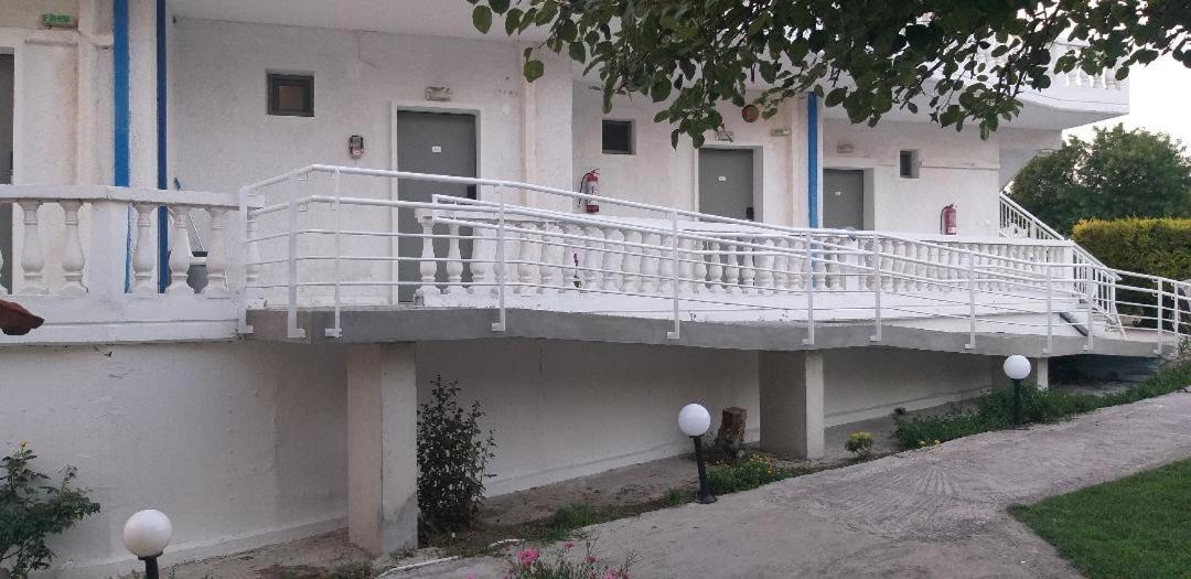 Double Room - Disability Access photo 3